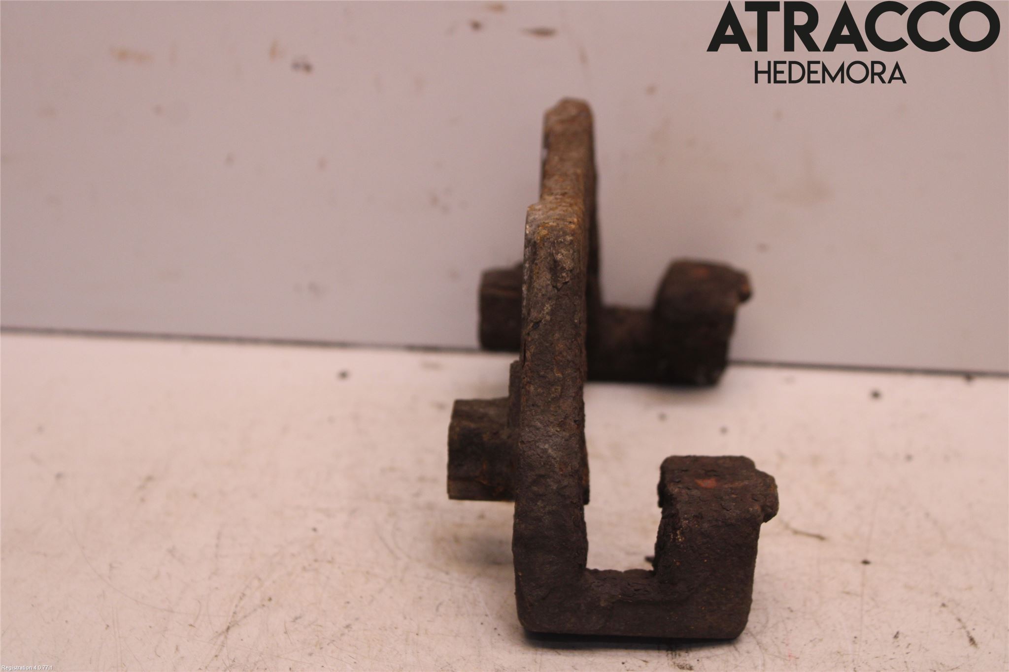 BMW X5 E53     99-06 Bromsokshållare