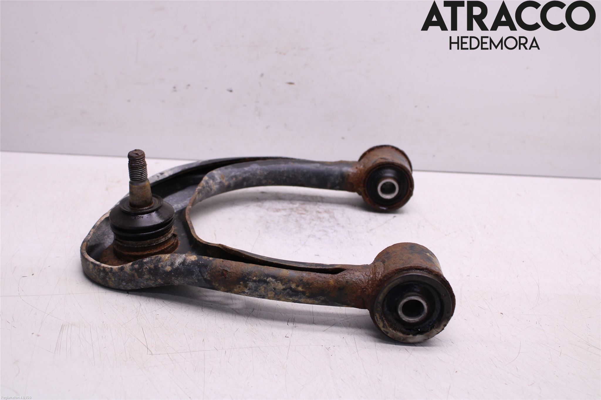 Toyota HILUX 05-16 Bärarm Fram Övre Hö