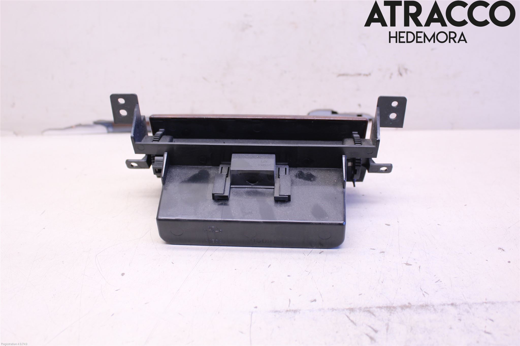 Suzuki GRAND VITARA II 06-14 Instrumentbräda Förvaringsfack