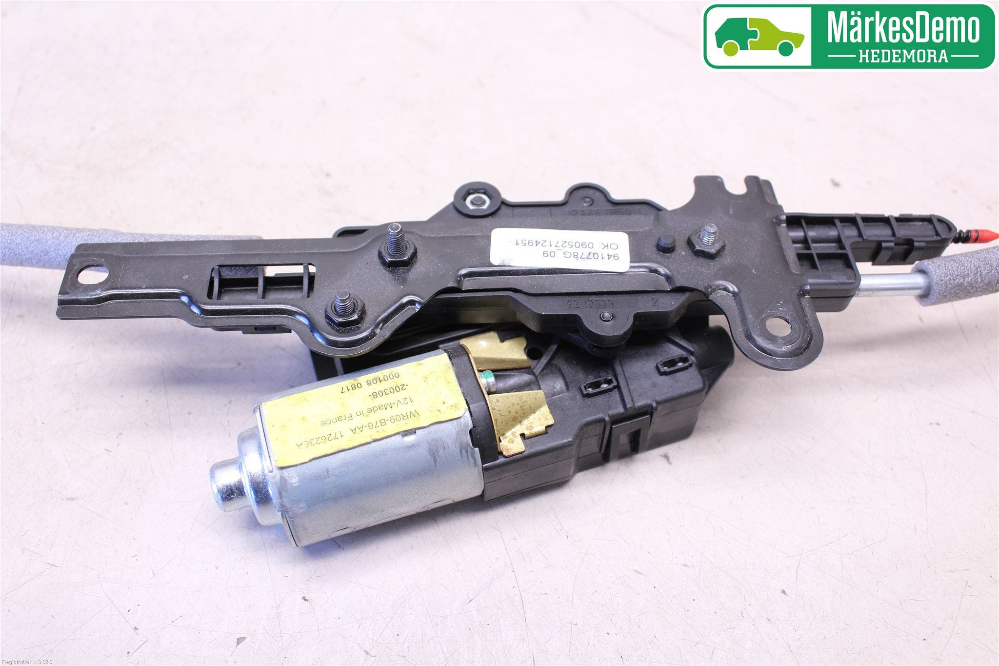 Ford FOCUS 08-11 Låskista Baklucka