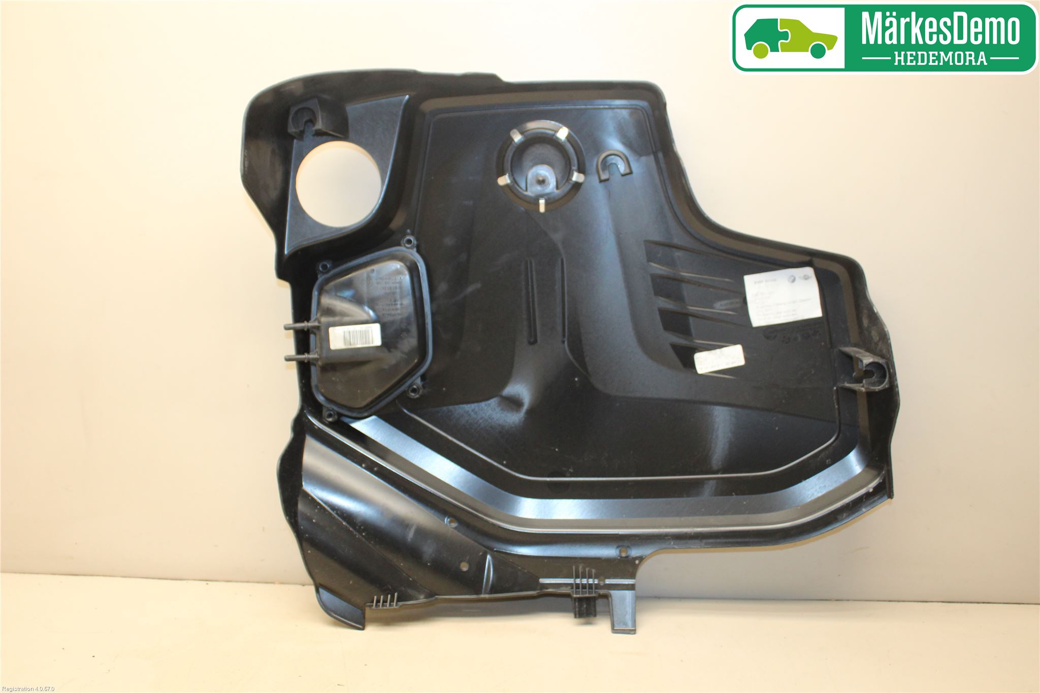 BMW 3 F30/F31/F80 12-19 Motorkåpa