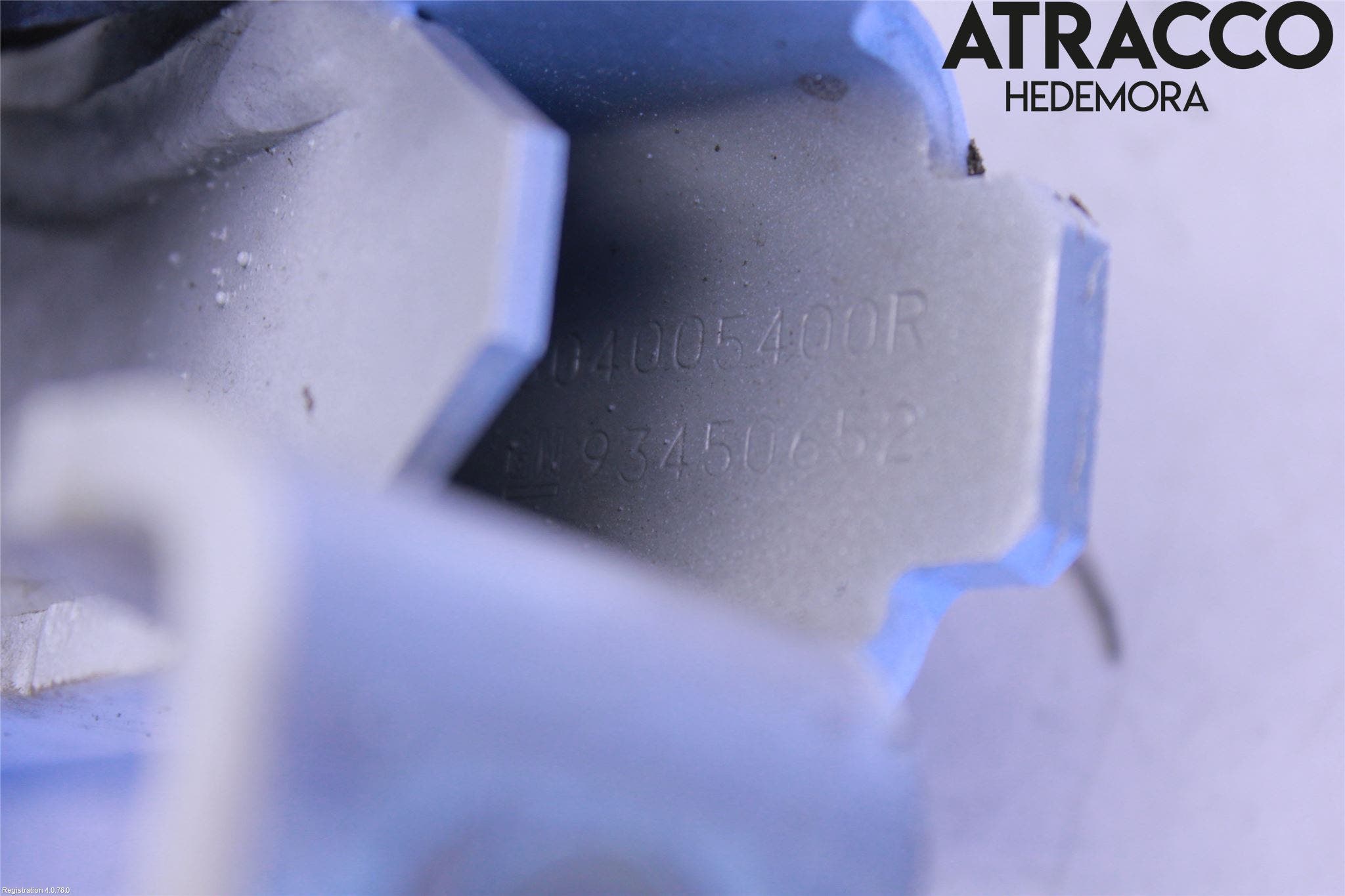 Opel VIVARO 15-19 Dörrgångjärn