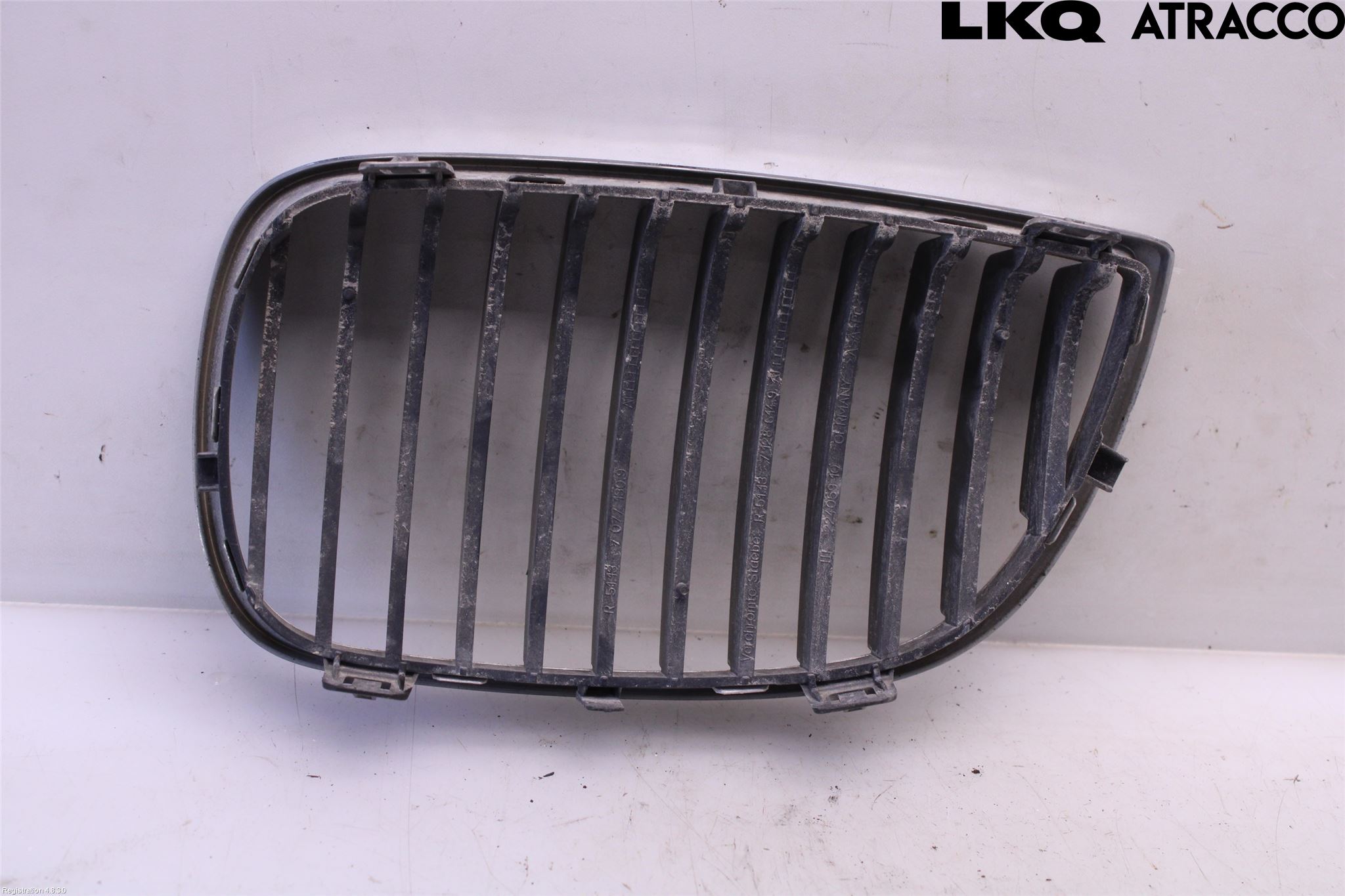 BMW 1 E87/81 5D/3D 03-11 Grilldel Höger