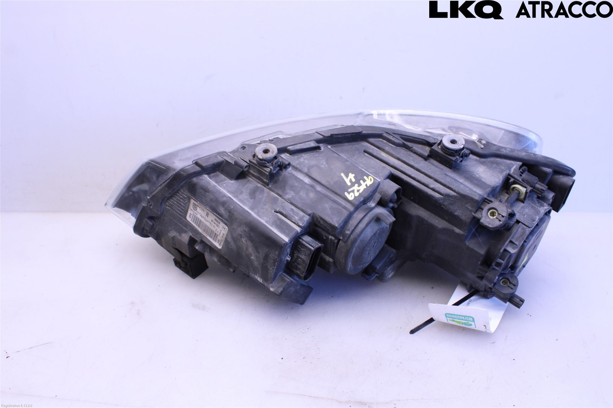 Volkswagen VW POLO 10-17 Strålkastare Höger