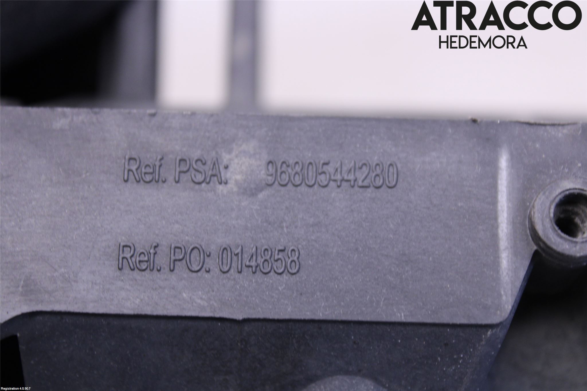 Peugeot PARTNER 08-15 Front Huvlåsplåt-Balk