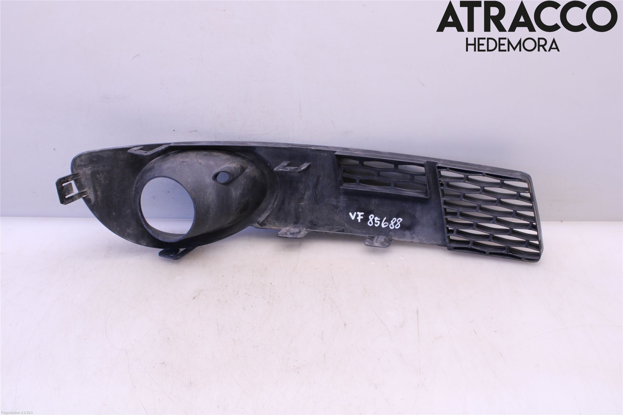 Saab 9-5     06-10 Dimljussarg Fram
