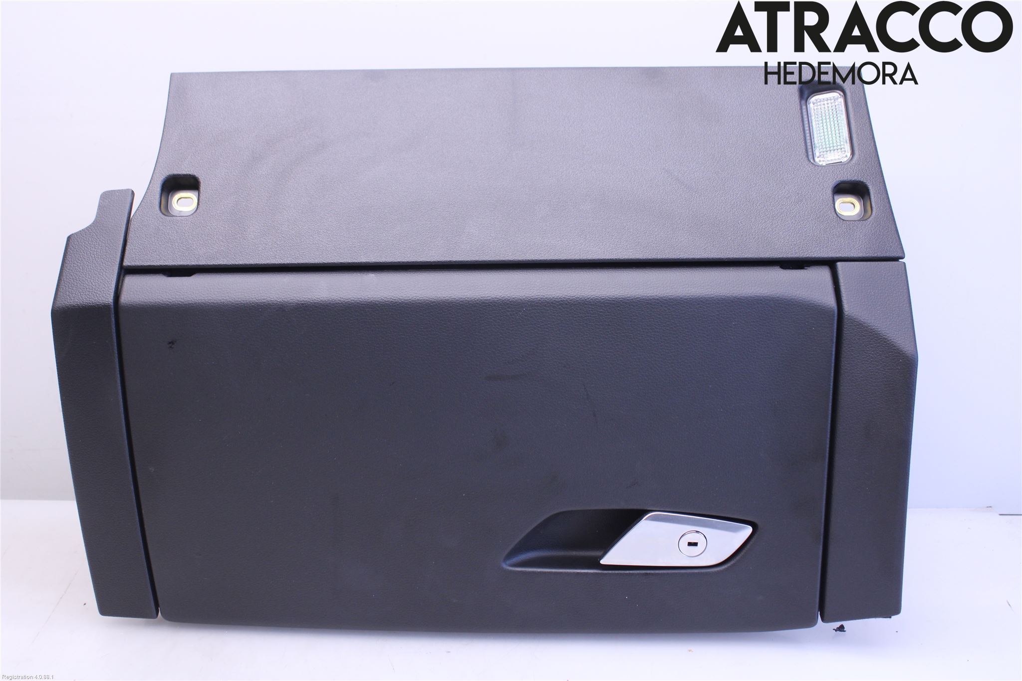 Audi A6 F2/C8 19- Handskfack