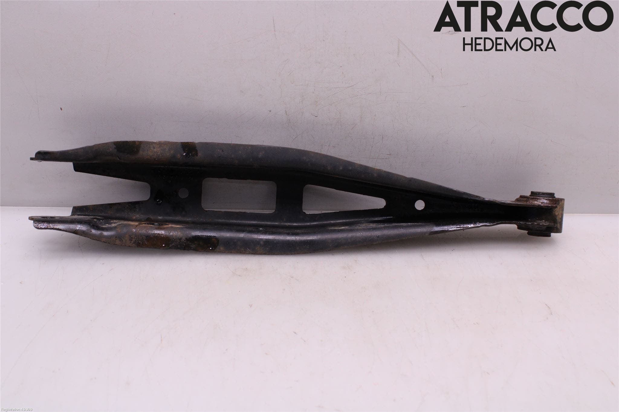 Subaru OUTBACK 15-20 Bärarm Bak Höger