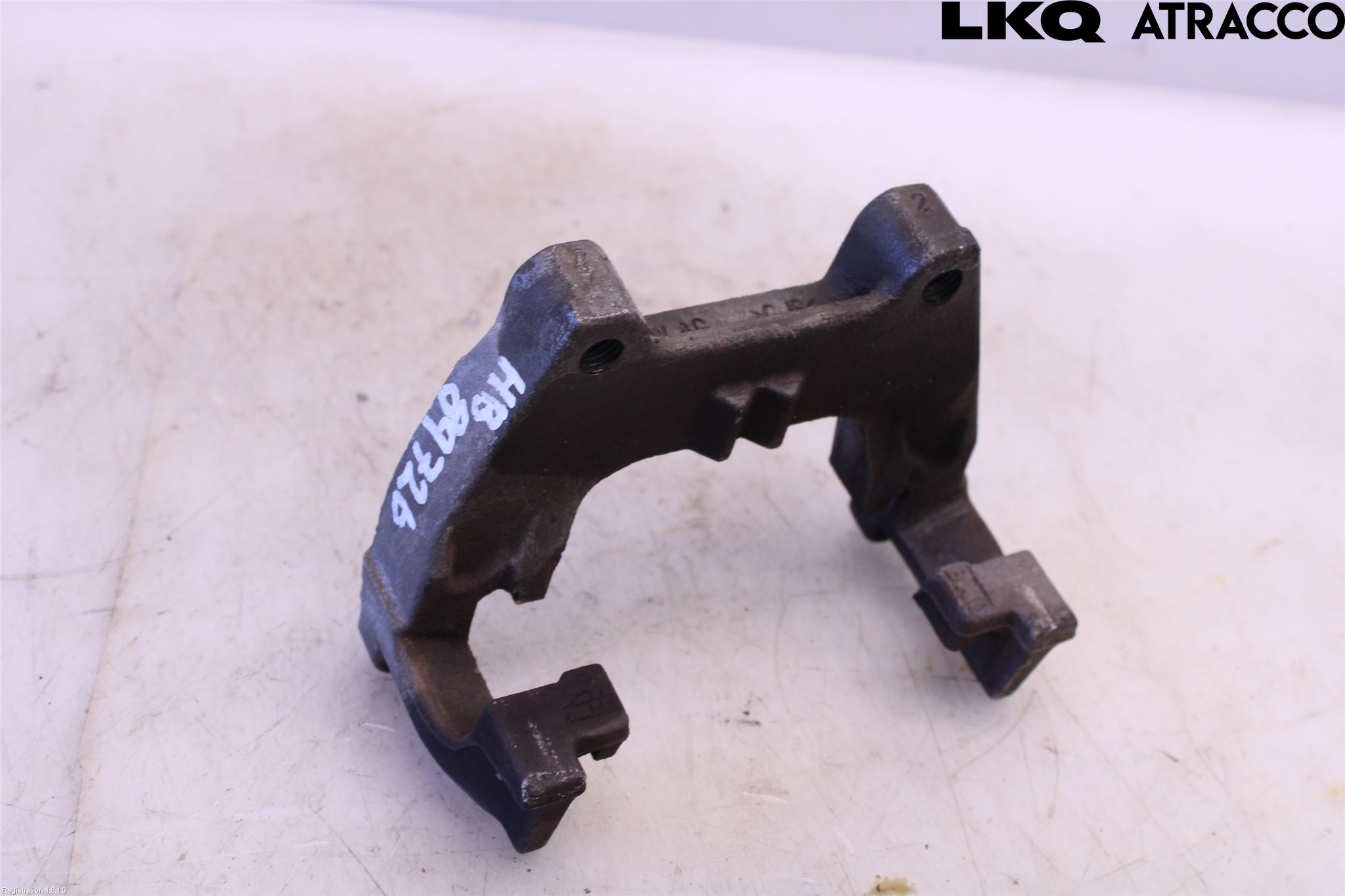 Audi Q3 F3 19- Bromsokshållare