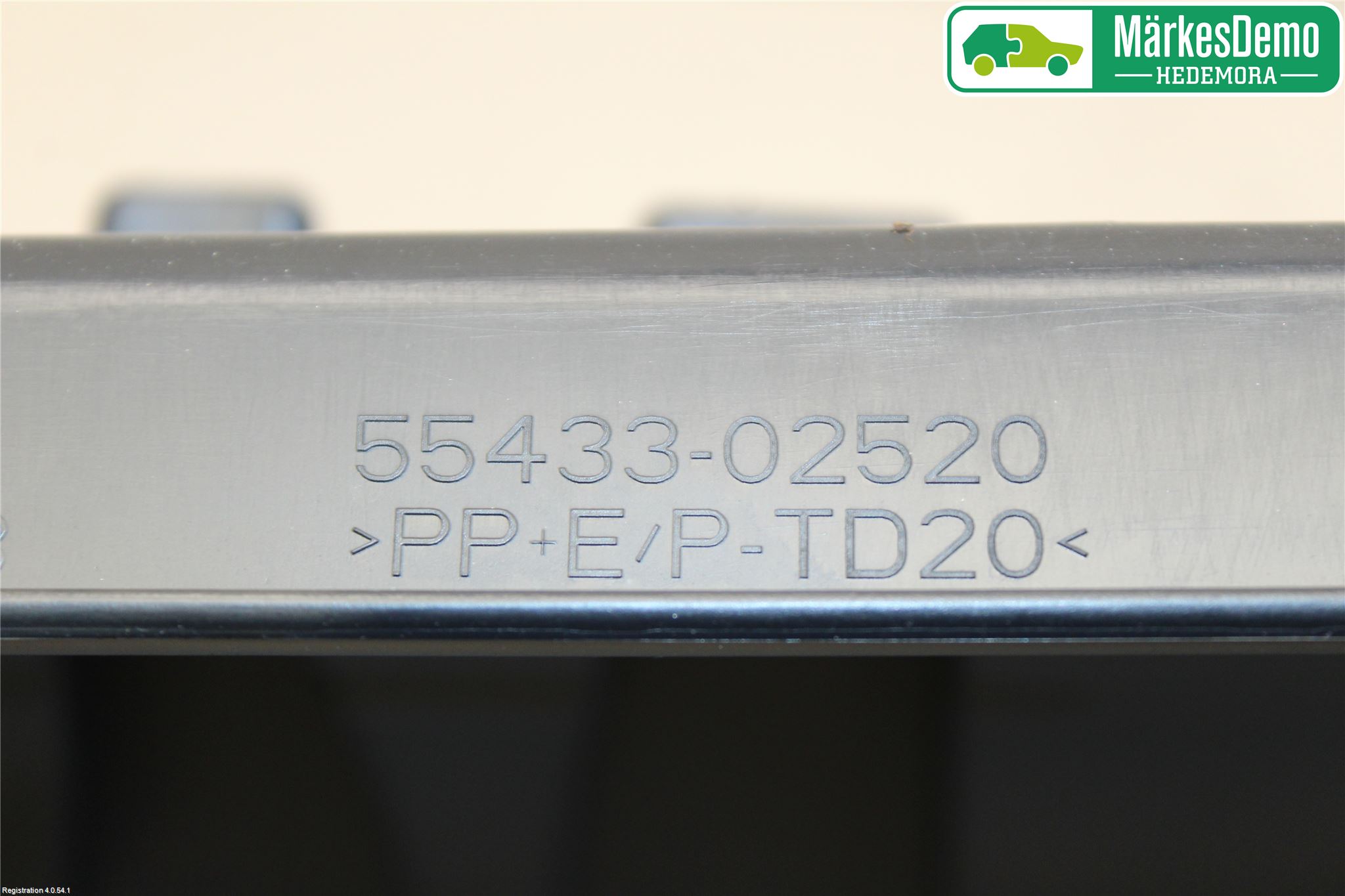 Toyota COROLLA 19- Handskfack Insats