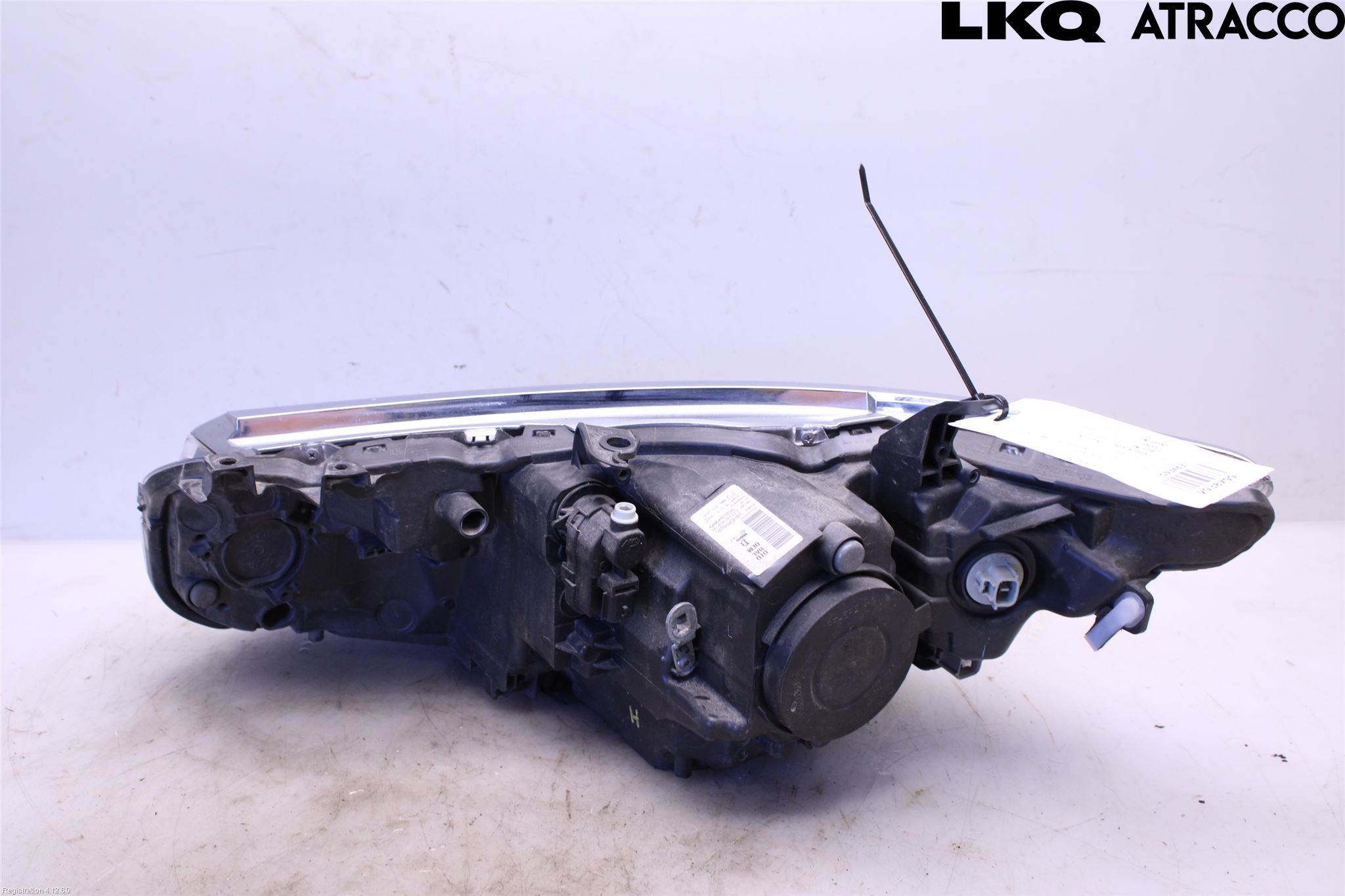 Toyota AURIS 13-19 Strålkastare Höger