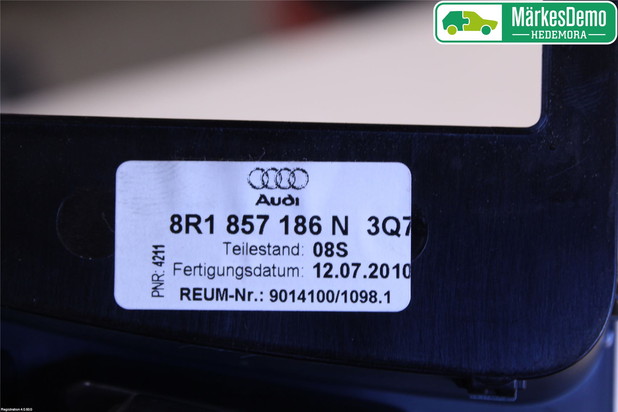 Audi Q5 09-16 Instrument-Radio Sarg