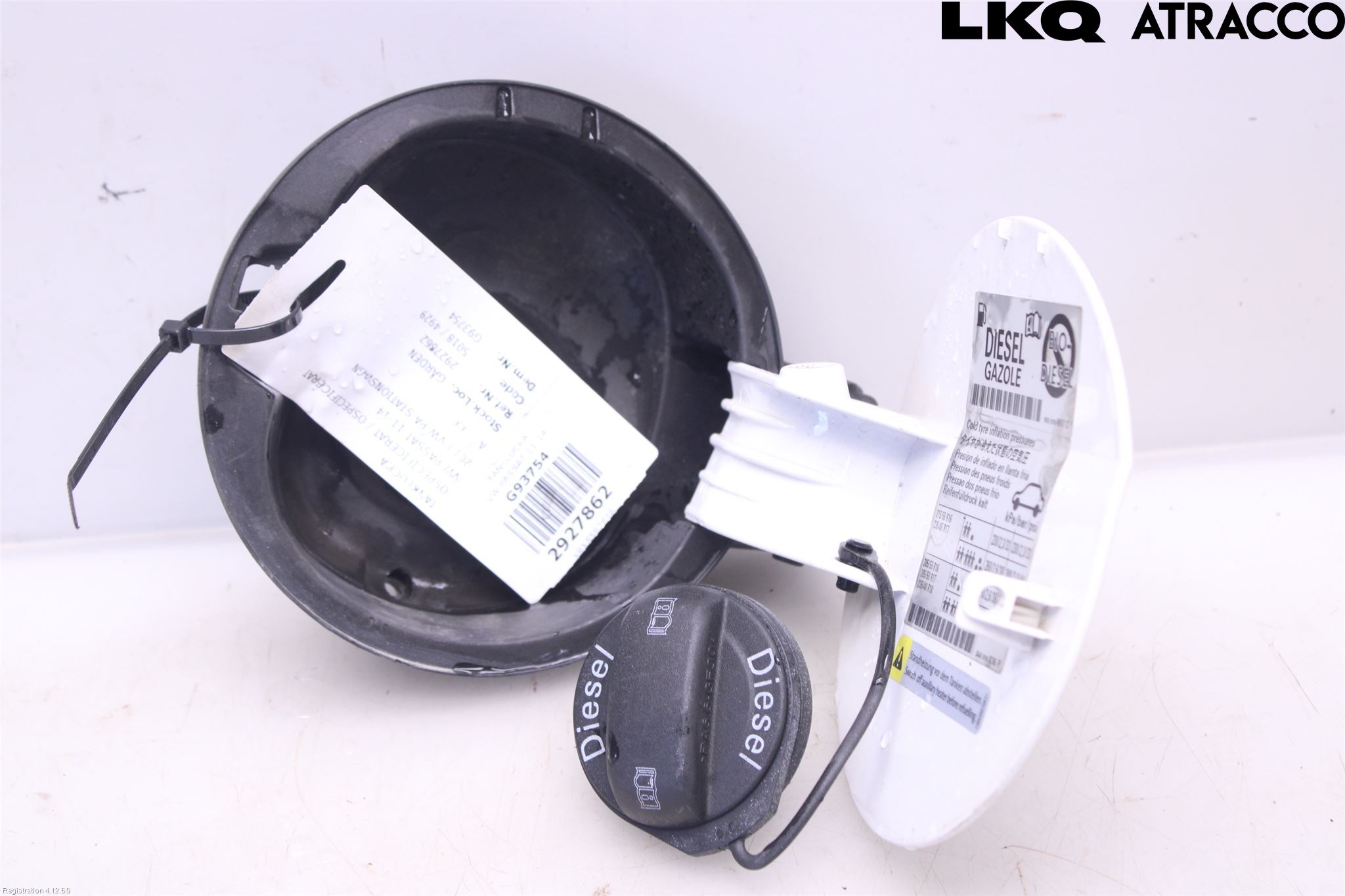 Volkswagen VW PASSAT 11-14 Tanklucka