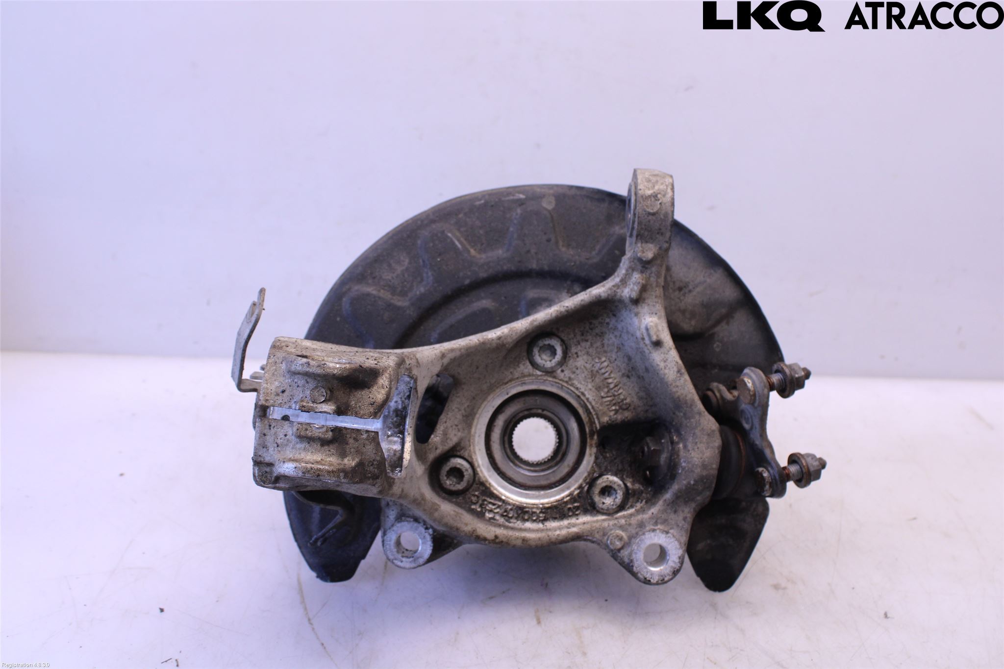 Volkswagen VW PASSAT 20-24 Styrspindel Lagerhus Hö