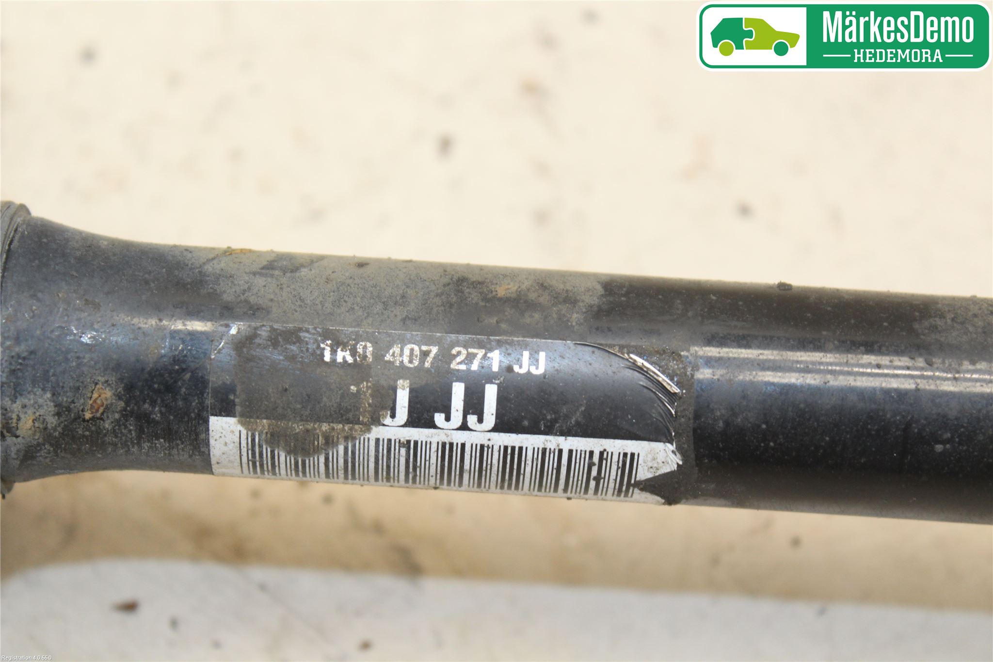 Volkswagen VW PASSAT 11-14 Drivaxel Fram Vänster