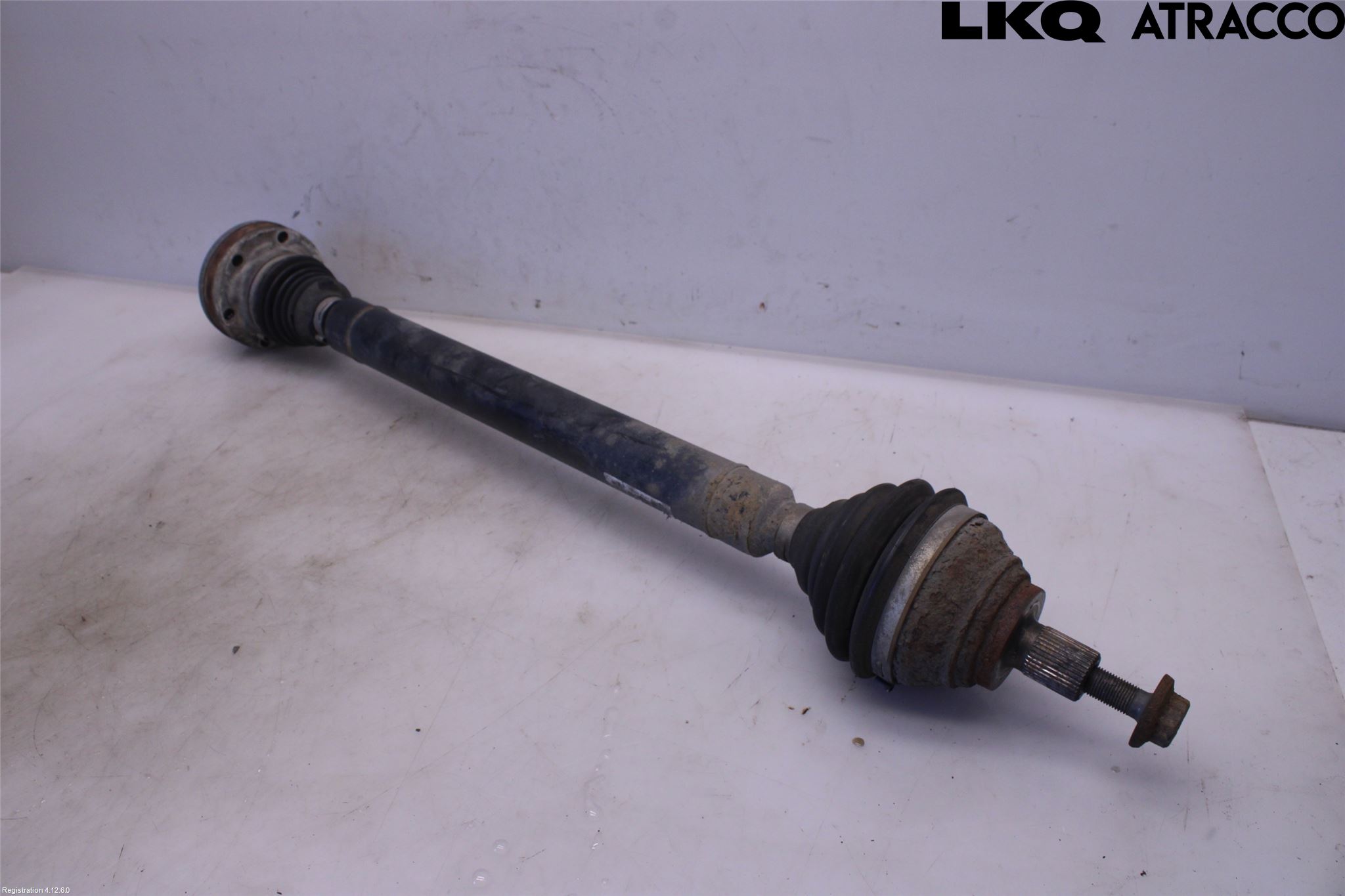 Volkswagen VW TOURAN 16- Drivaxel Fram Höger