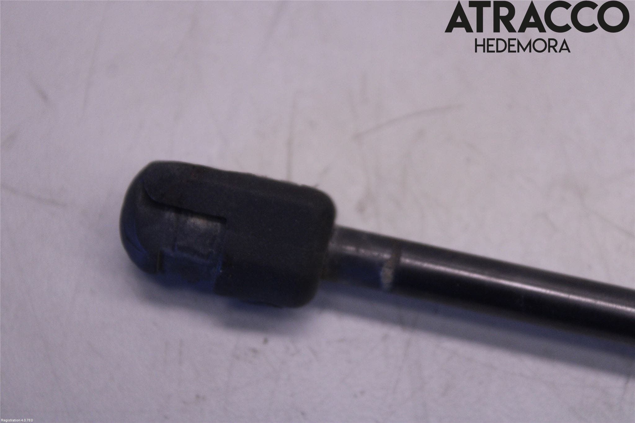 Suzuki SWIFT 11-16 Gasfjäder Baklucka