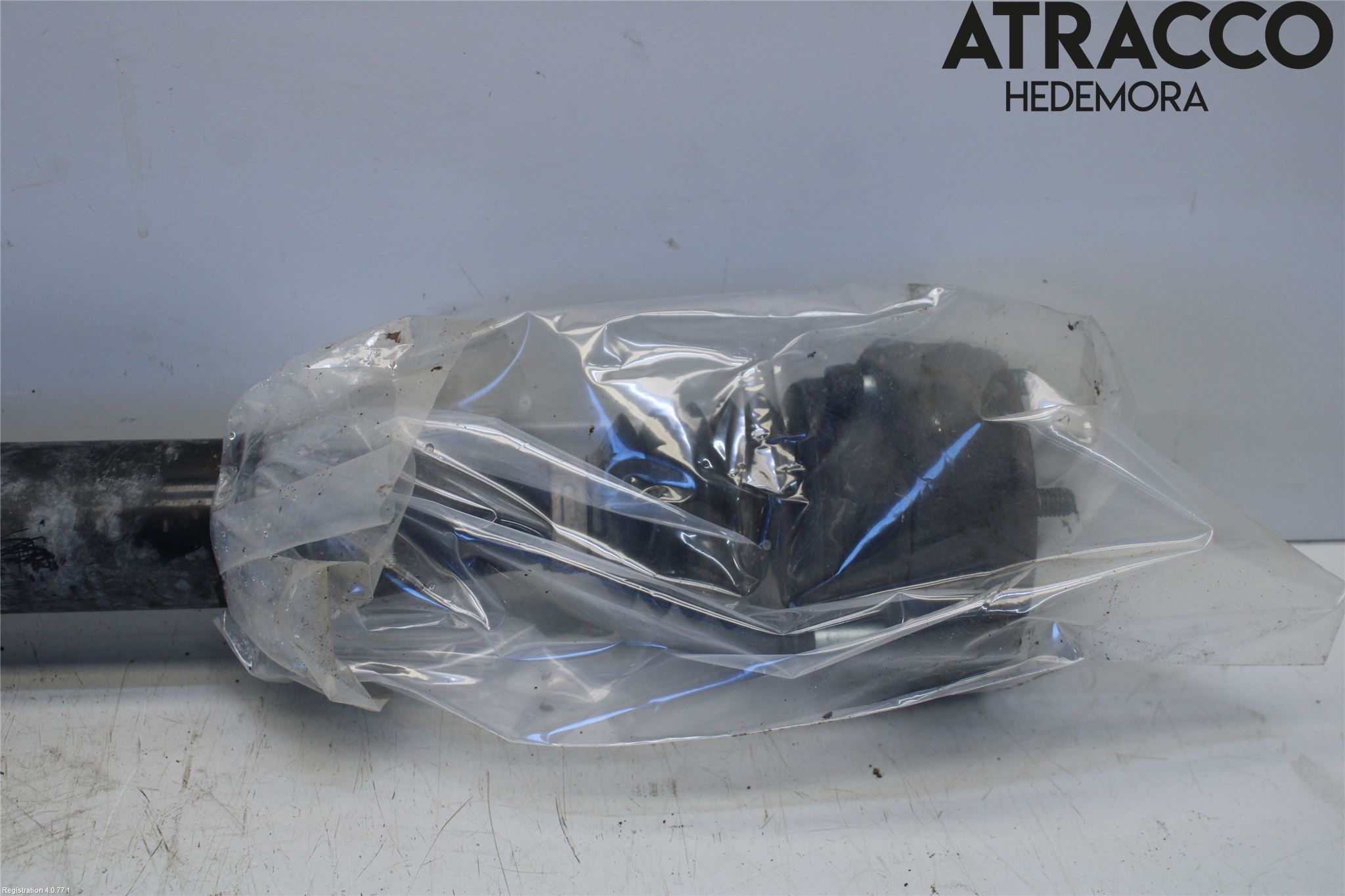 Volkswagen VW POLO 05-09 Drivaxel Fram Höger