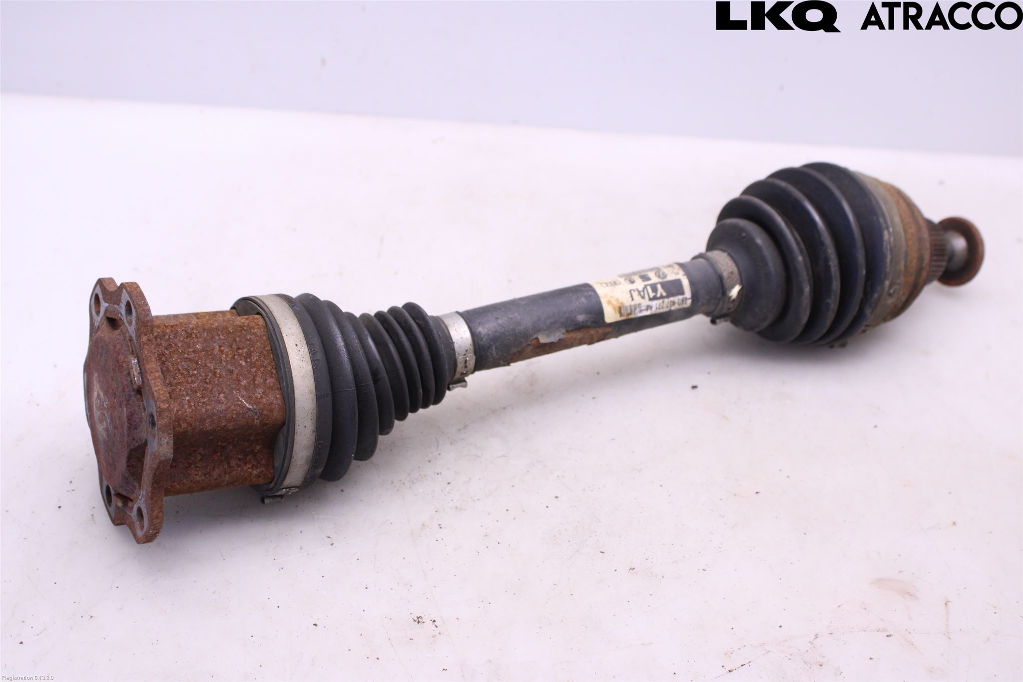Audi A4 12-15 Drivaxel Fram Vänster
