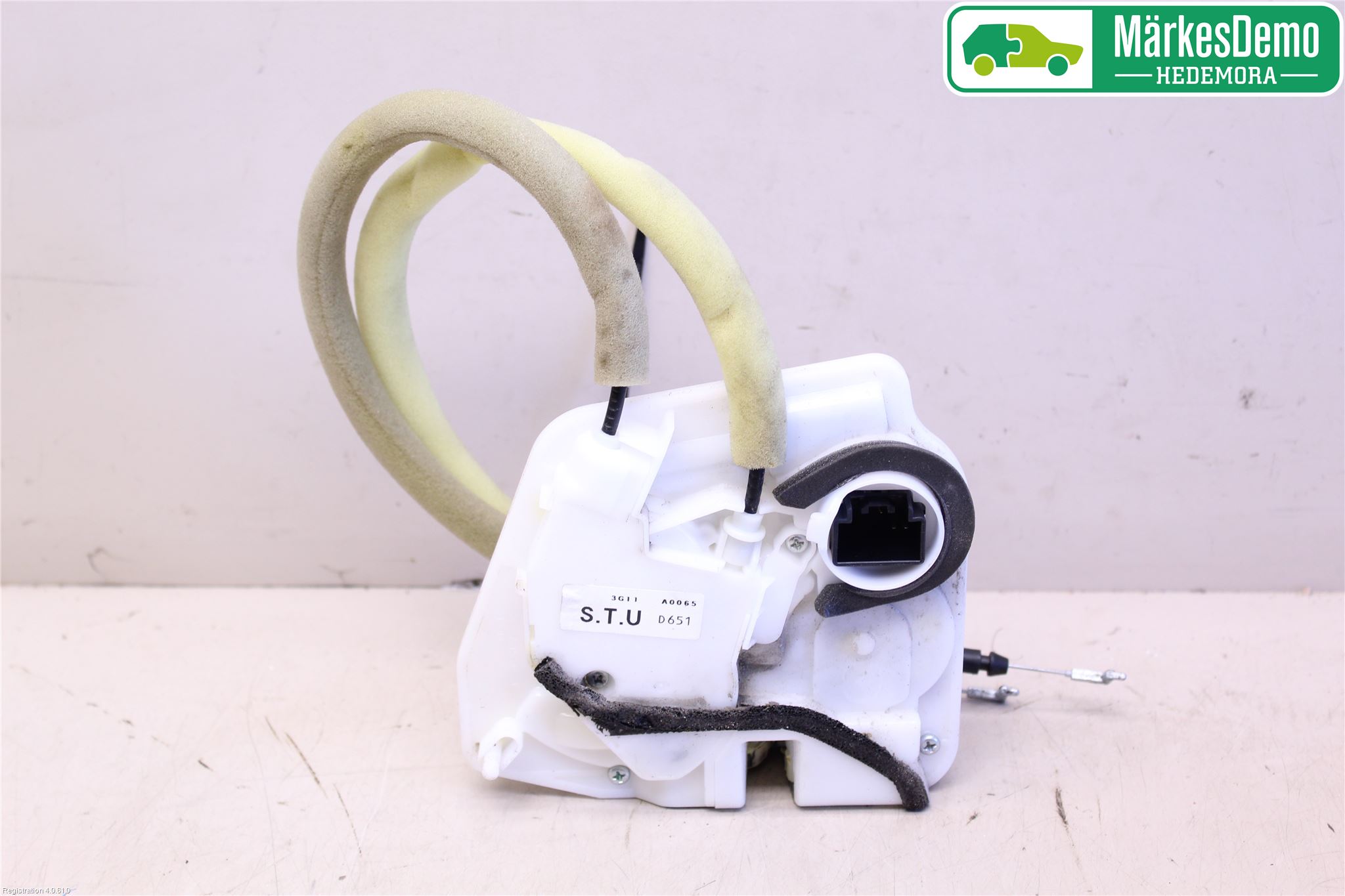 Mazda 2 (DE) 08-15 Låskista-Dörrlås