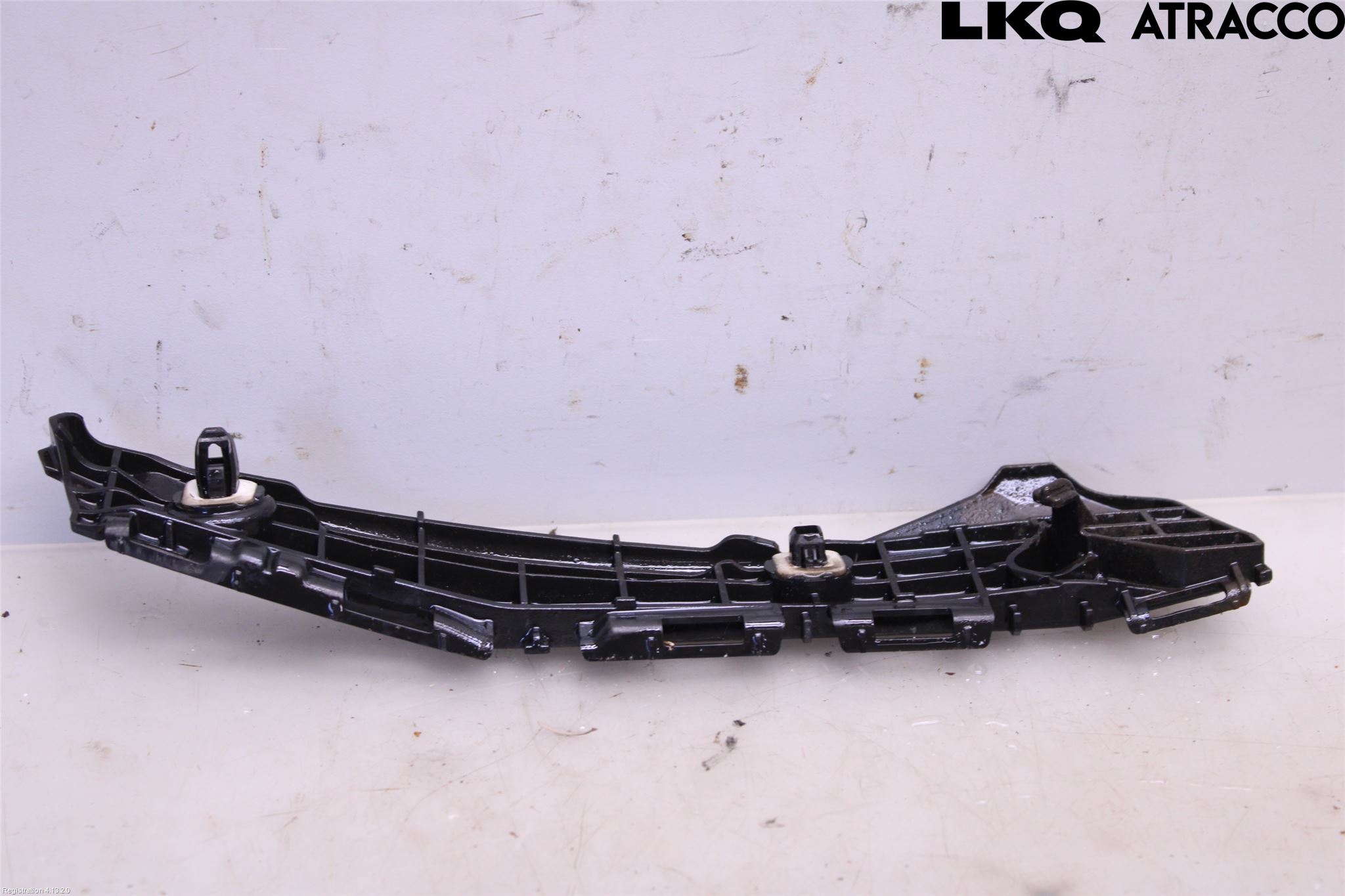 Toyota YARIS XP130 15-20 Stötfångarfäste Bak Hö