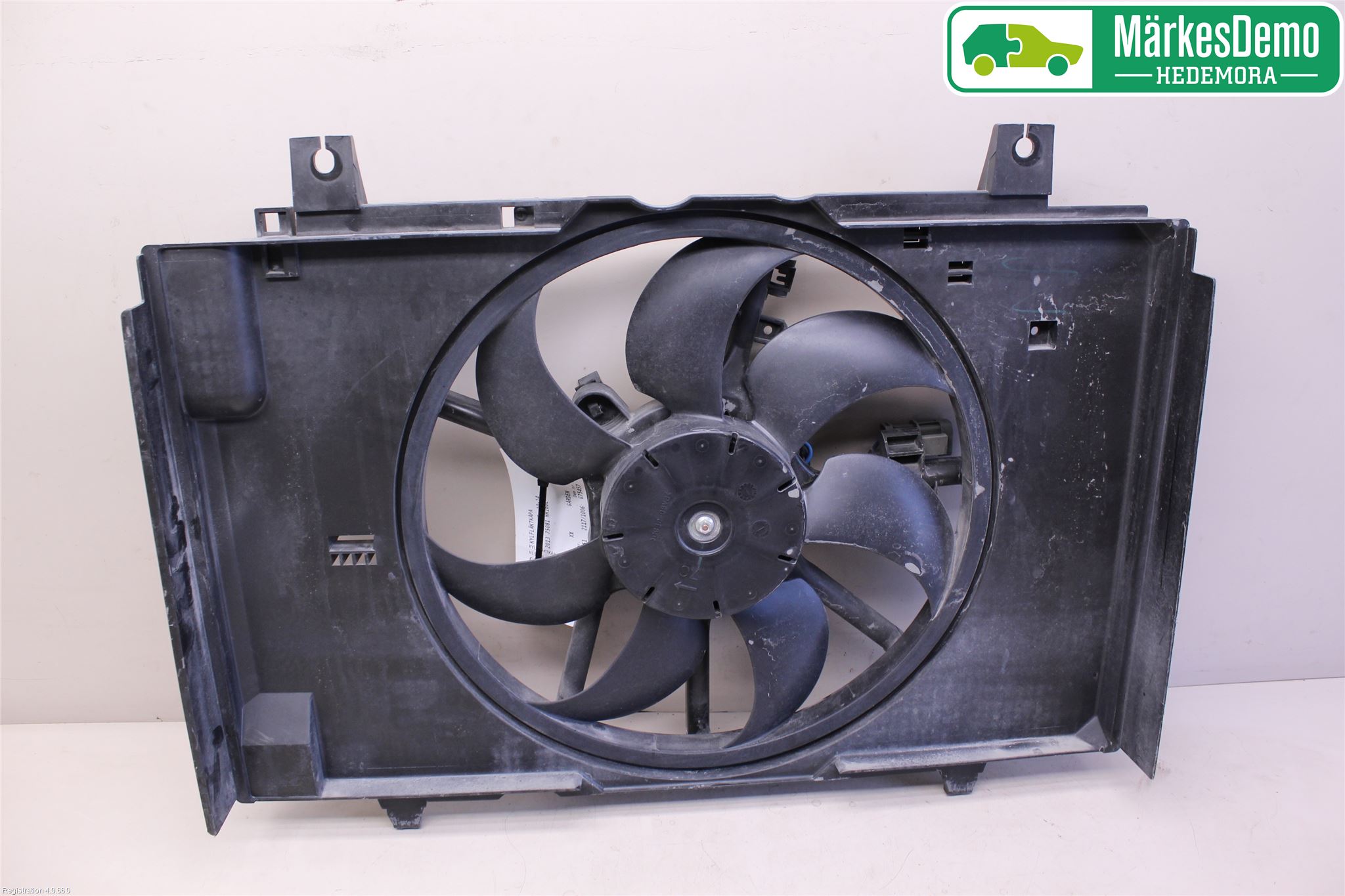 Nissan JUKE 10-14 Kylfläkt El