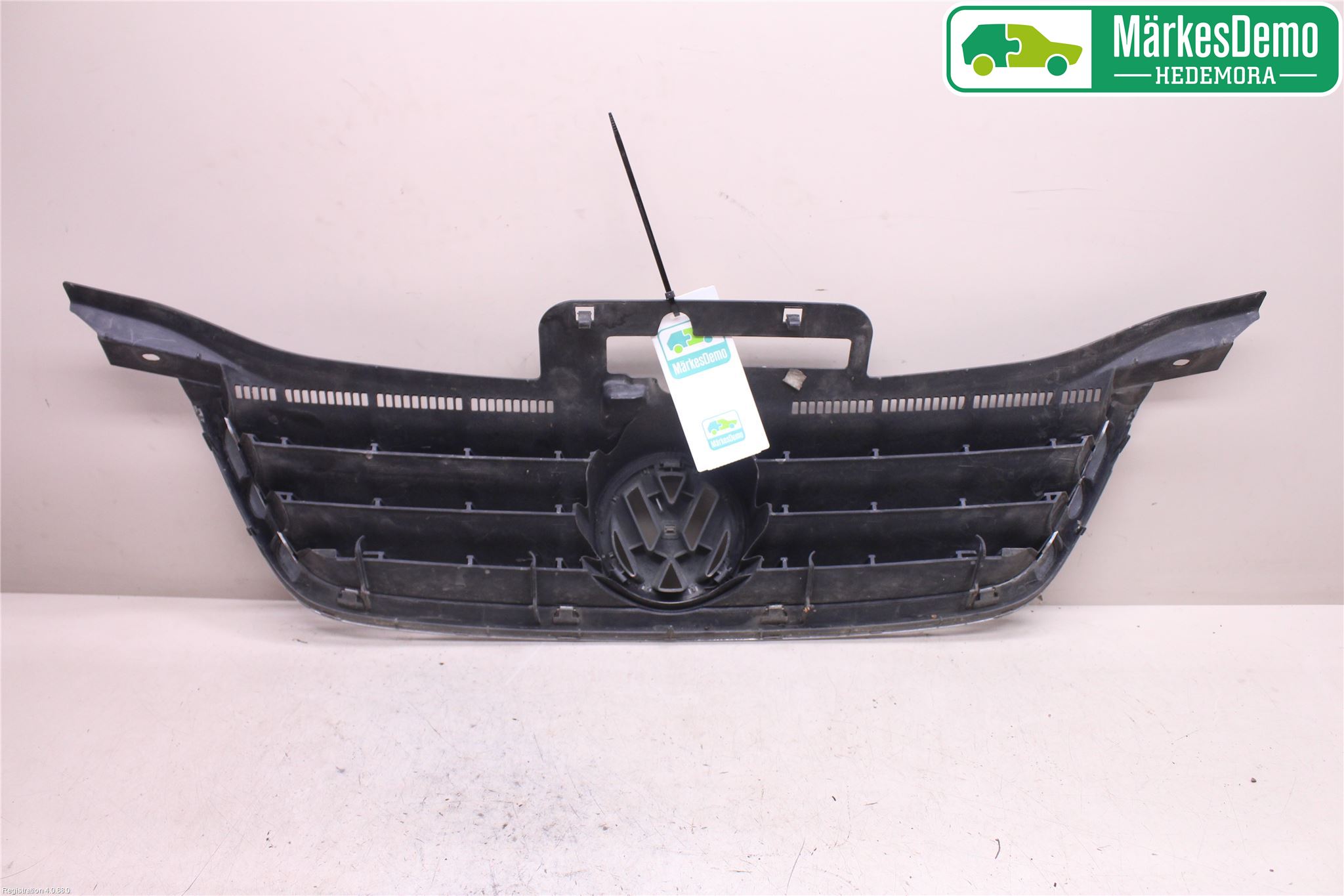 Volkswagen VW TOURAN 03-10 Grill Komp