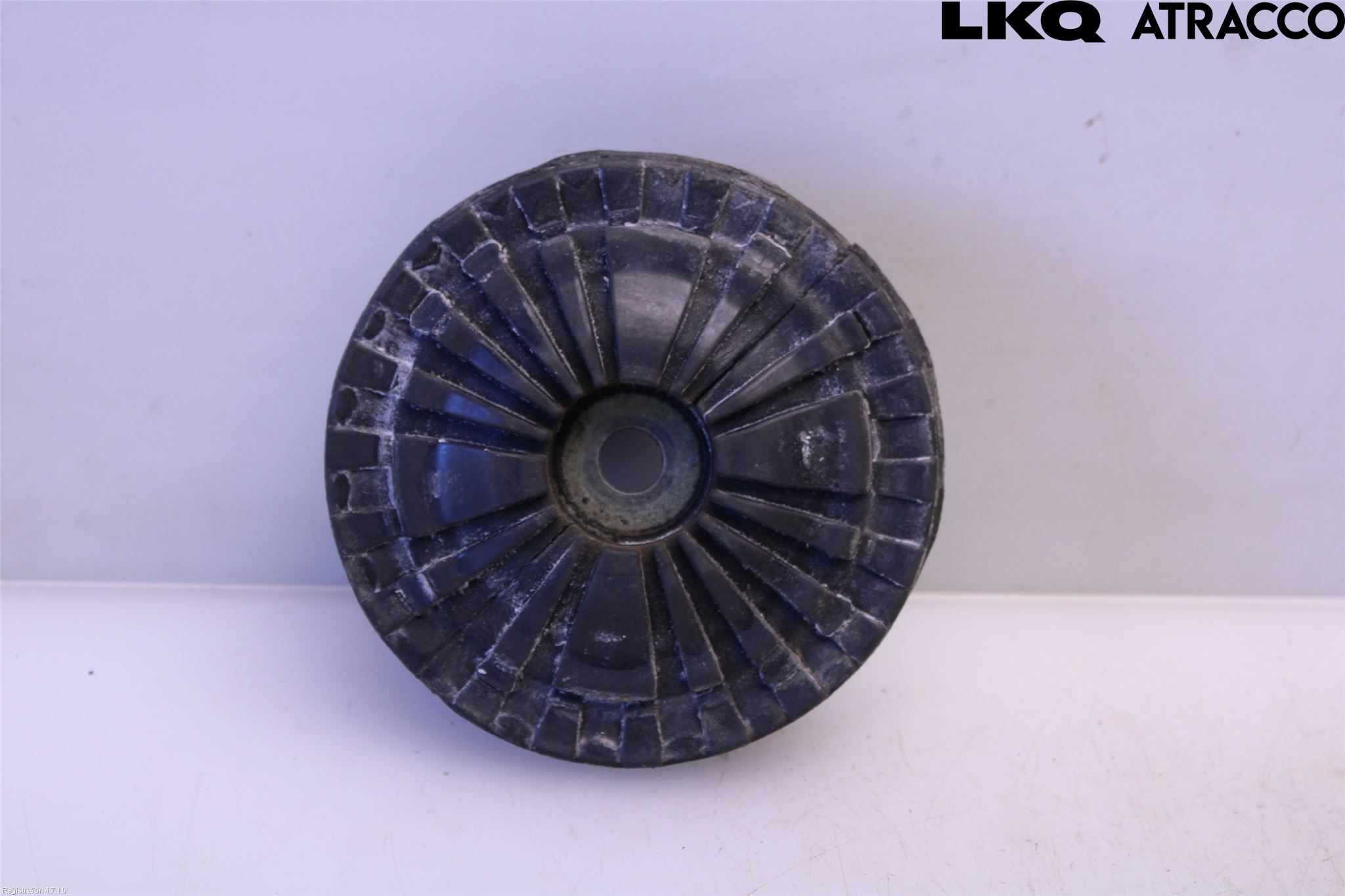 Audi A4 12-15 Fjäderbenslager Fram