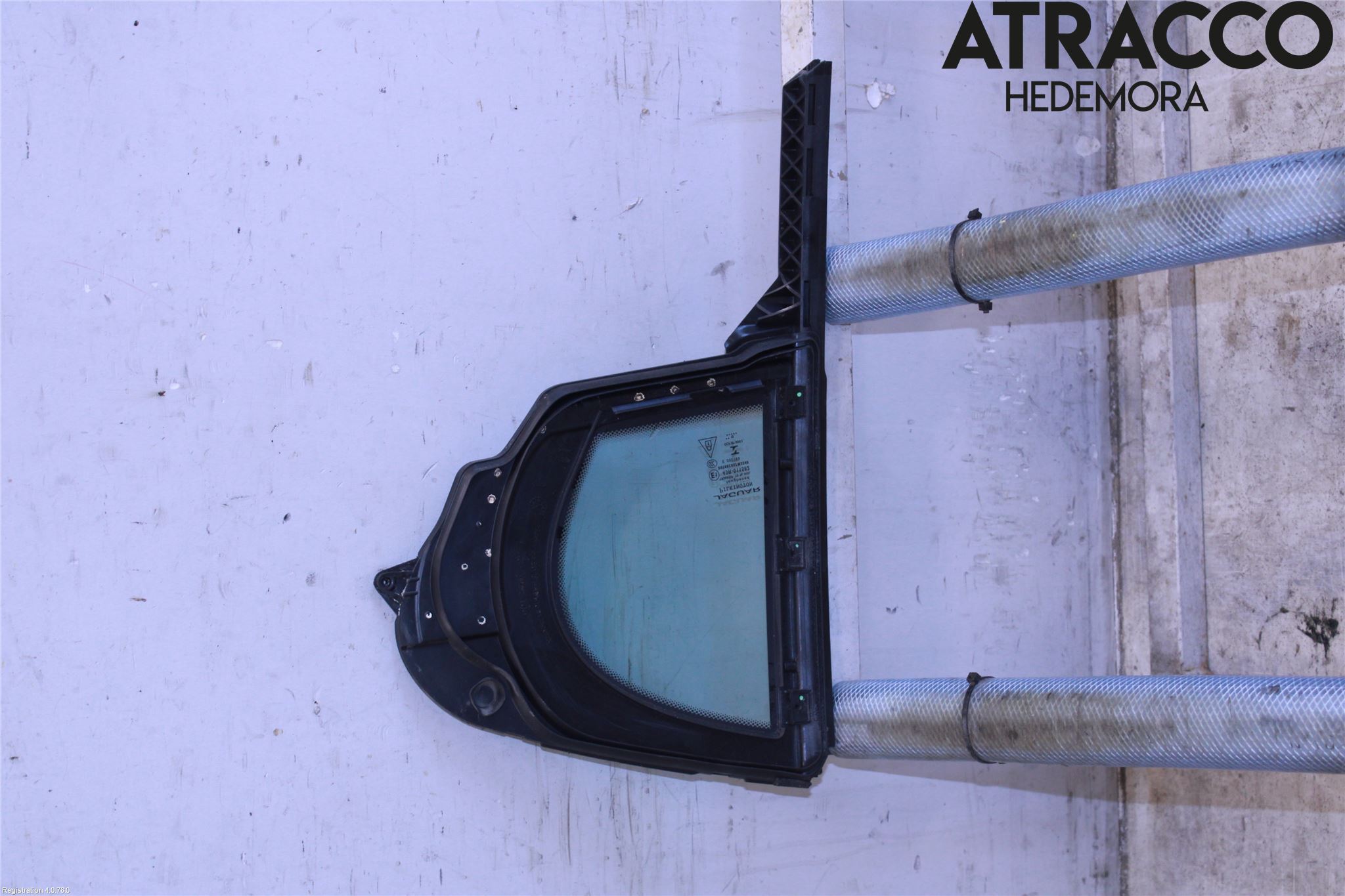 Jaguar XE (X760) 15-24 Sidoruta Höger-Kaross