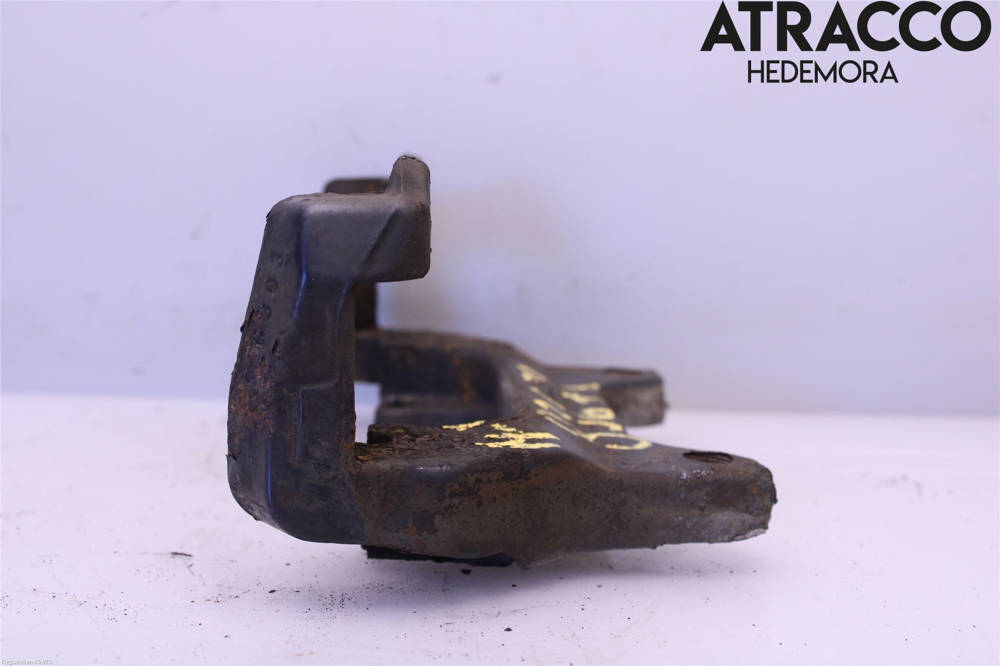 Audi A6/S6     05-11 Bromsokshållare