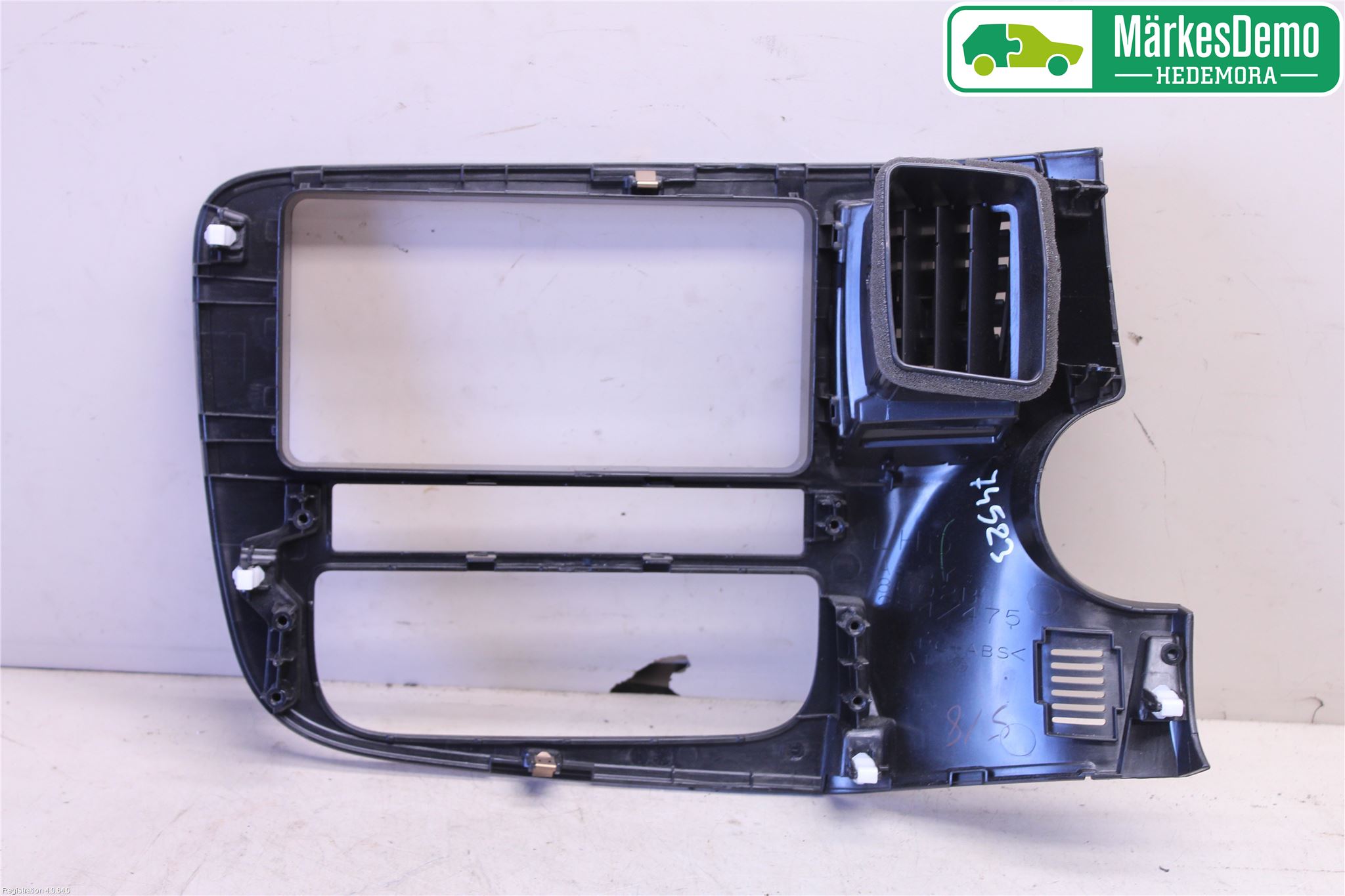 Mitsubishi OUTLANDER 13-21 Instrument-Radio Sarg