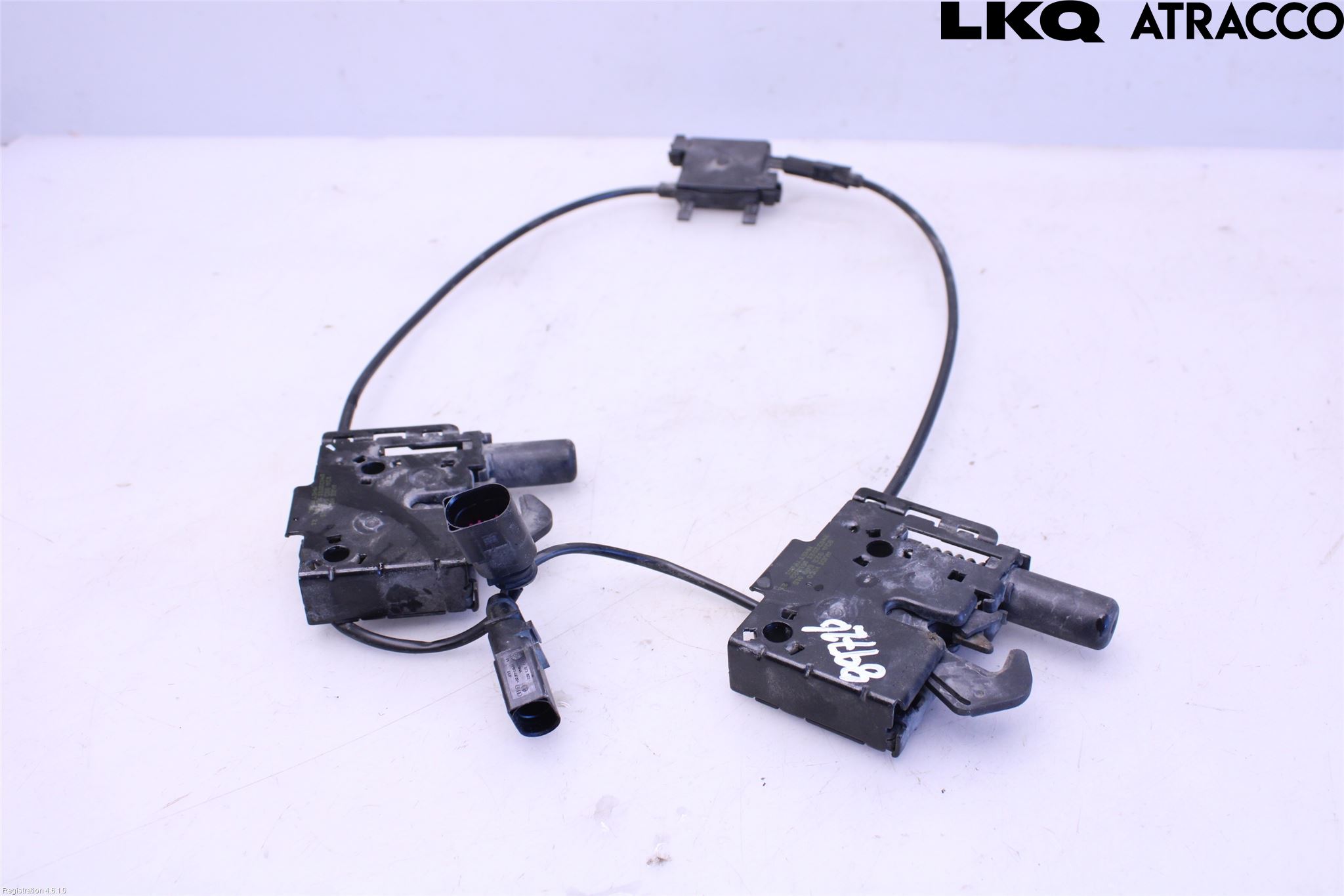 Audi Q3 F3 19- Huvlås