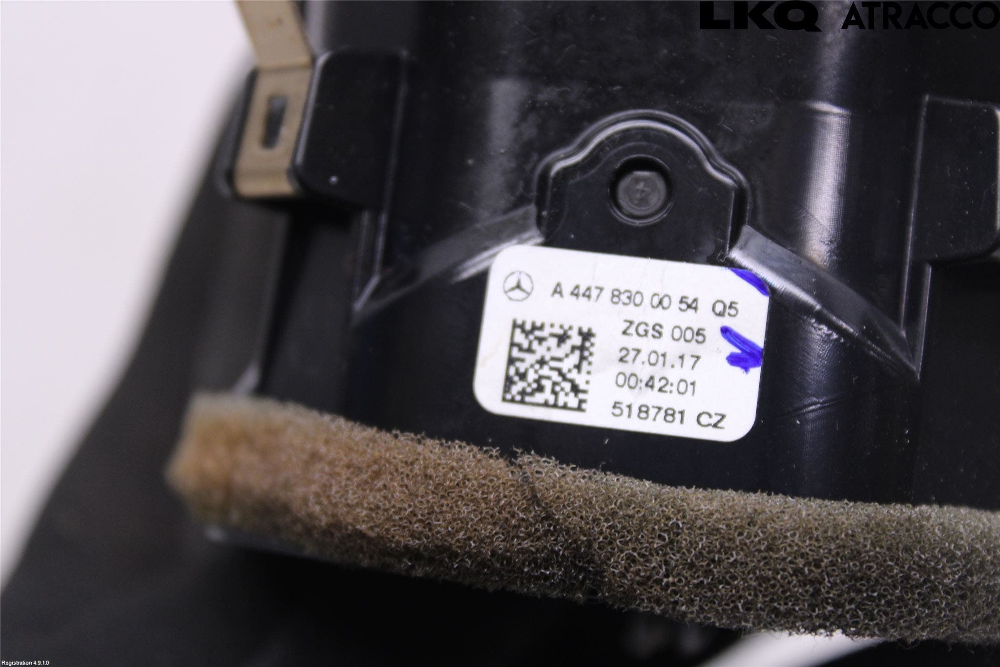 Mercedes-Benz MB VITO/V-KLASS (W640,W447,W448) 14- Defrosterkanal-Munstycke