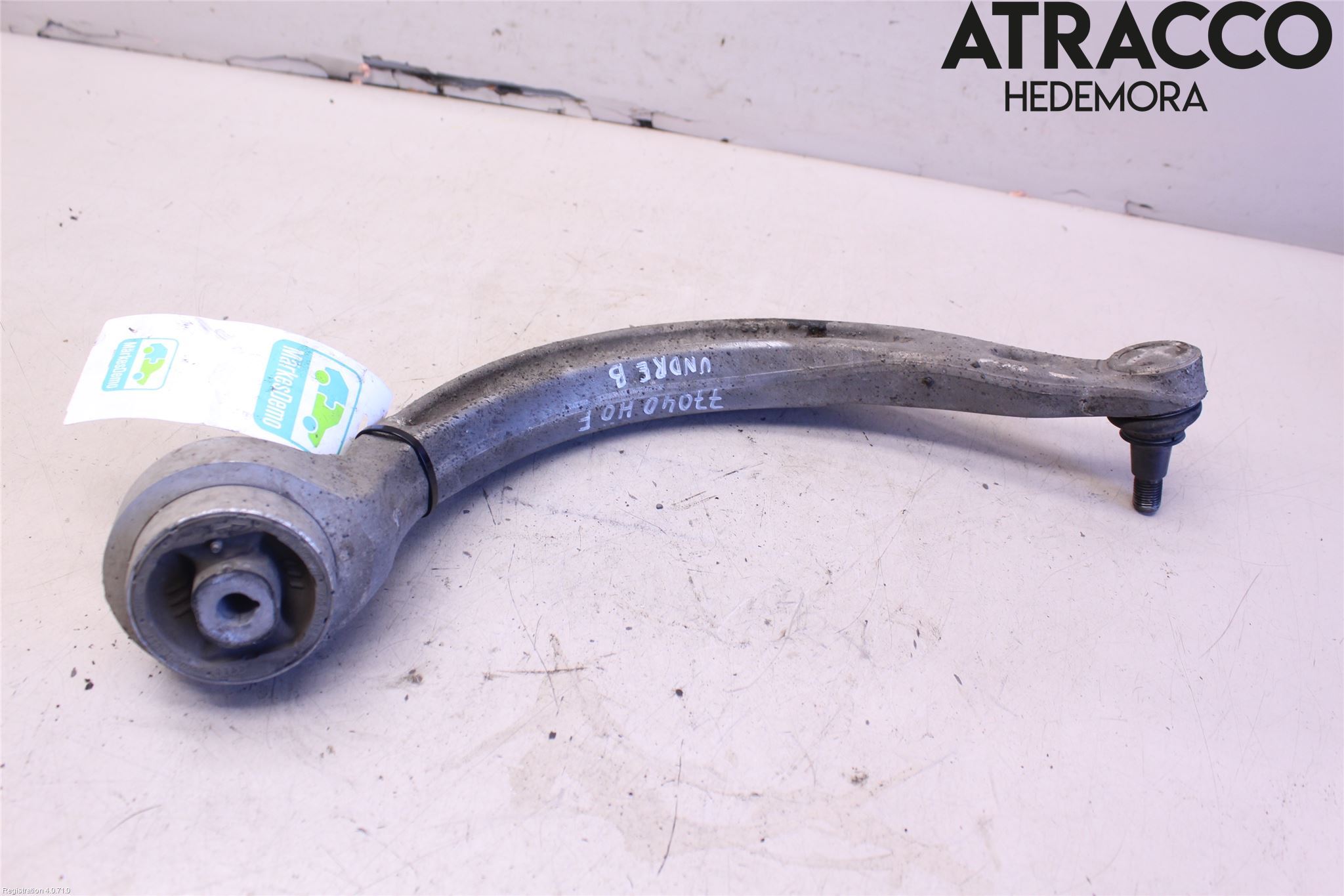 Audi A4/S4 B9 16-19 Bärarm Fram Undre Hö