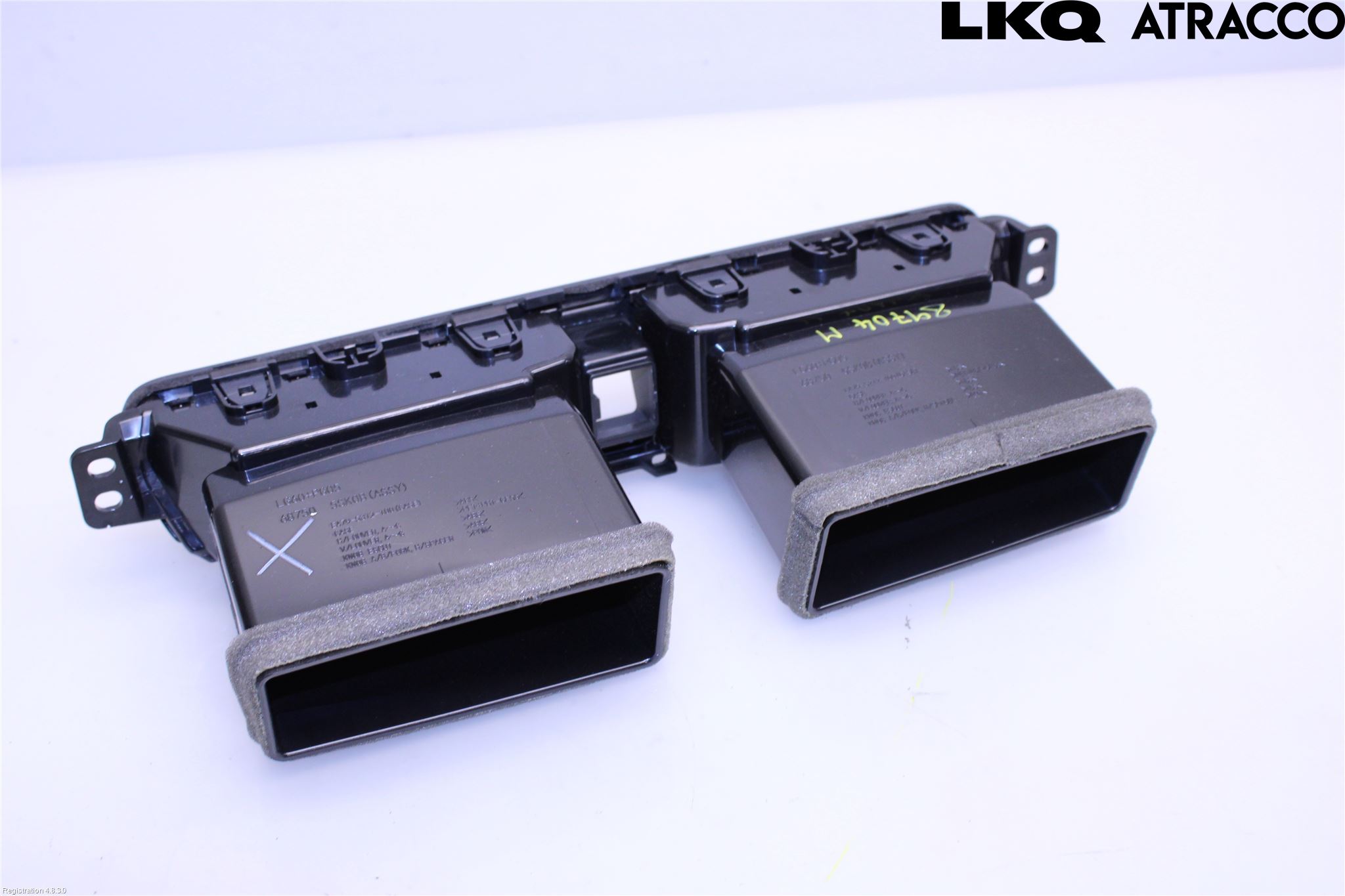 Nissan LEAF 18- Defrosterkanal-Munstycke