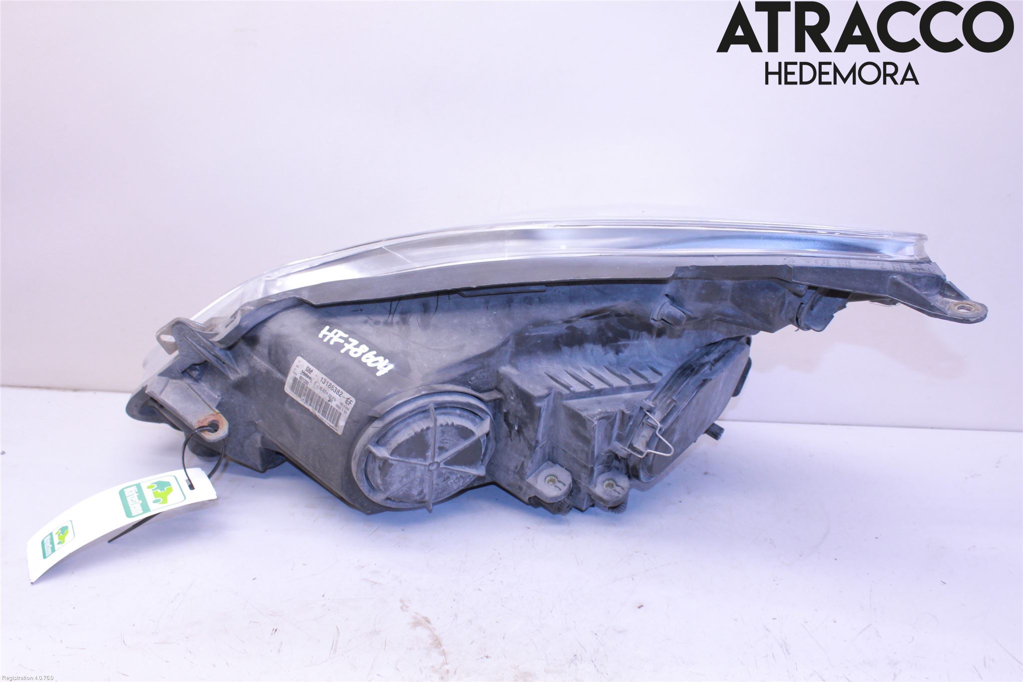 Opel CORSA D 07-14 Strålkastare Höger
