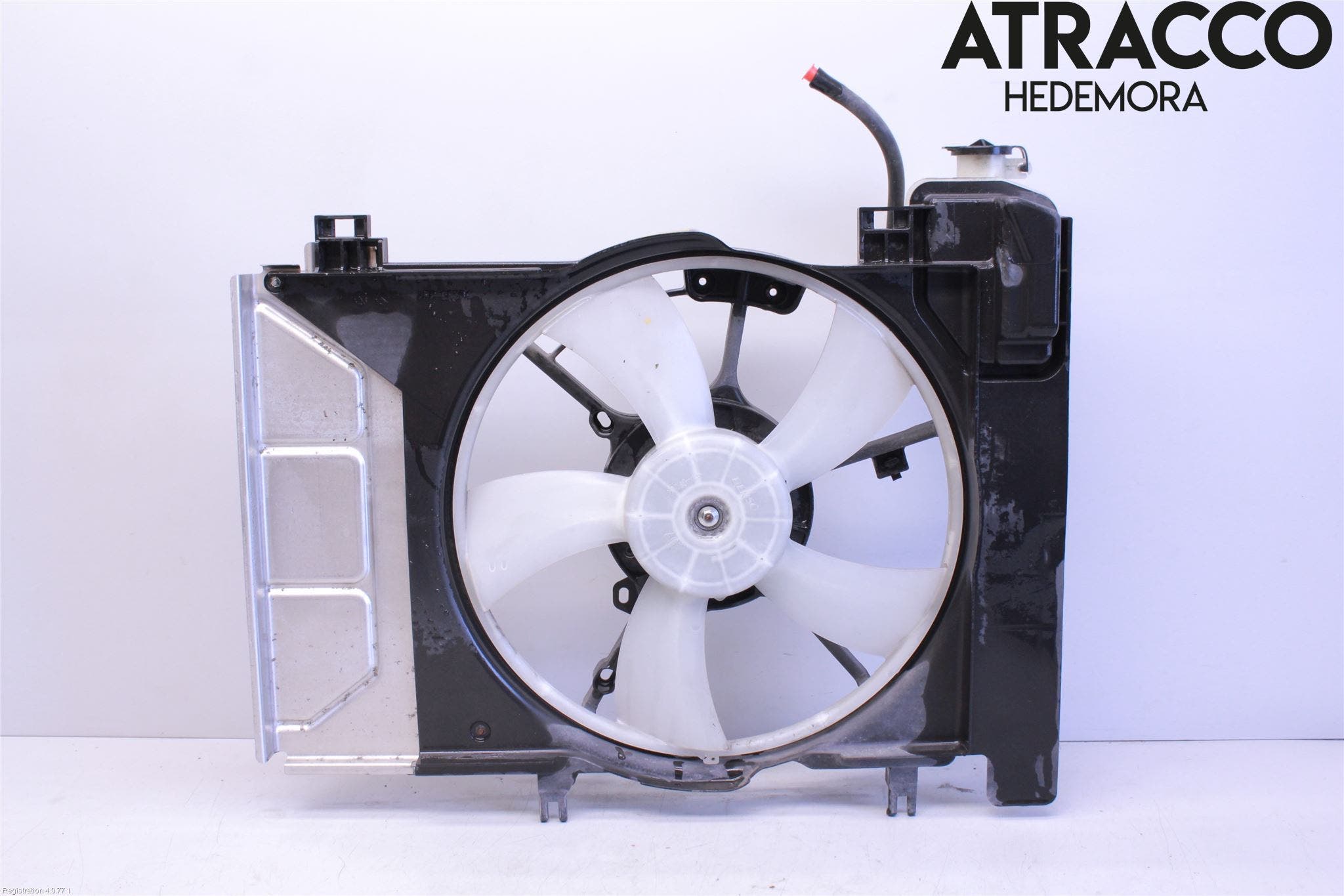 Toyota YARIS XP130 15-20 Kylfläkt El