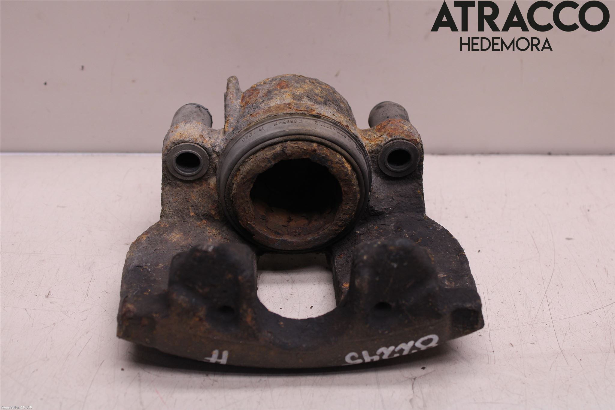 Volvo V70 00-04 Bromsok Fram Höger