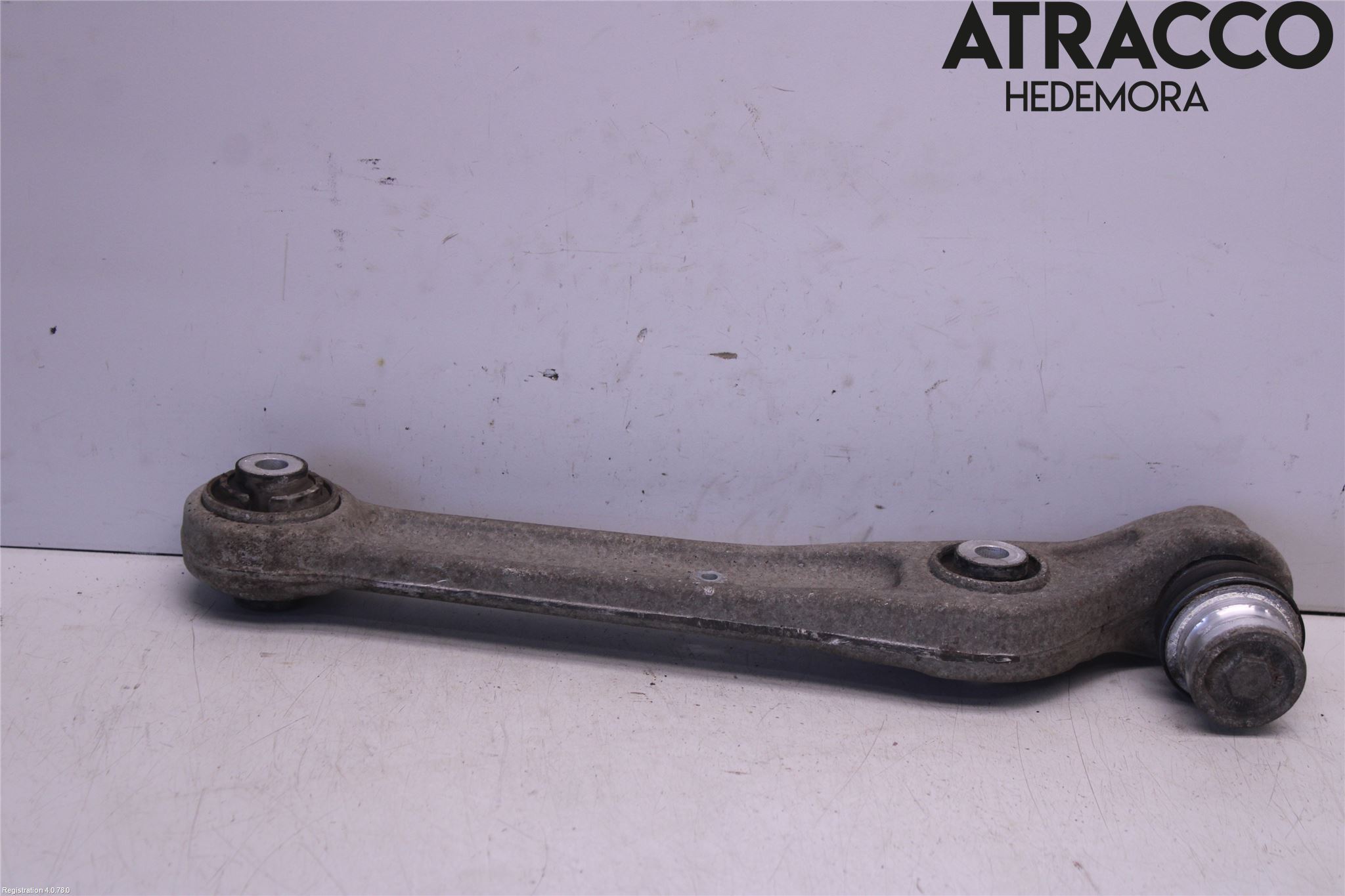 Audi A4/S4 B9 16-19 Bärarm Fram Undre Vä