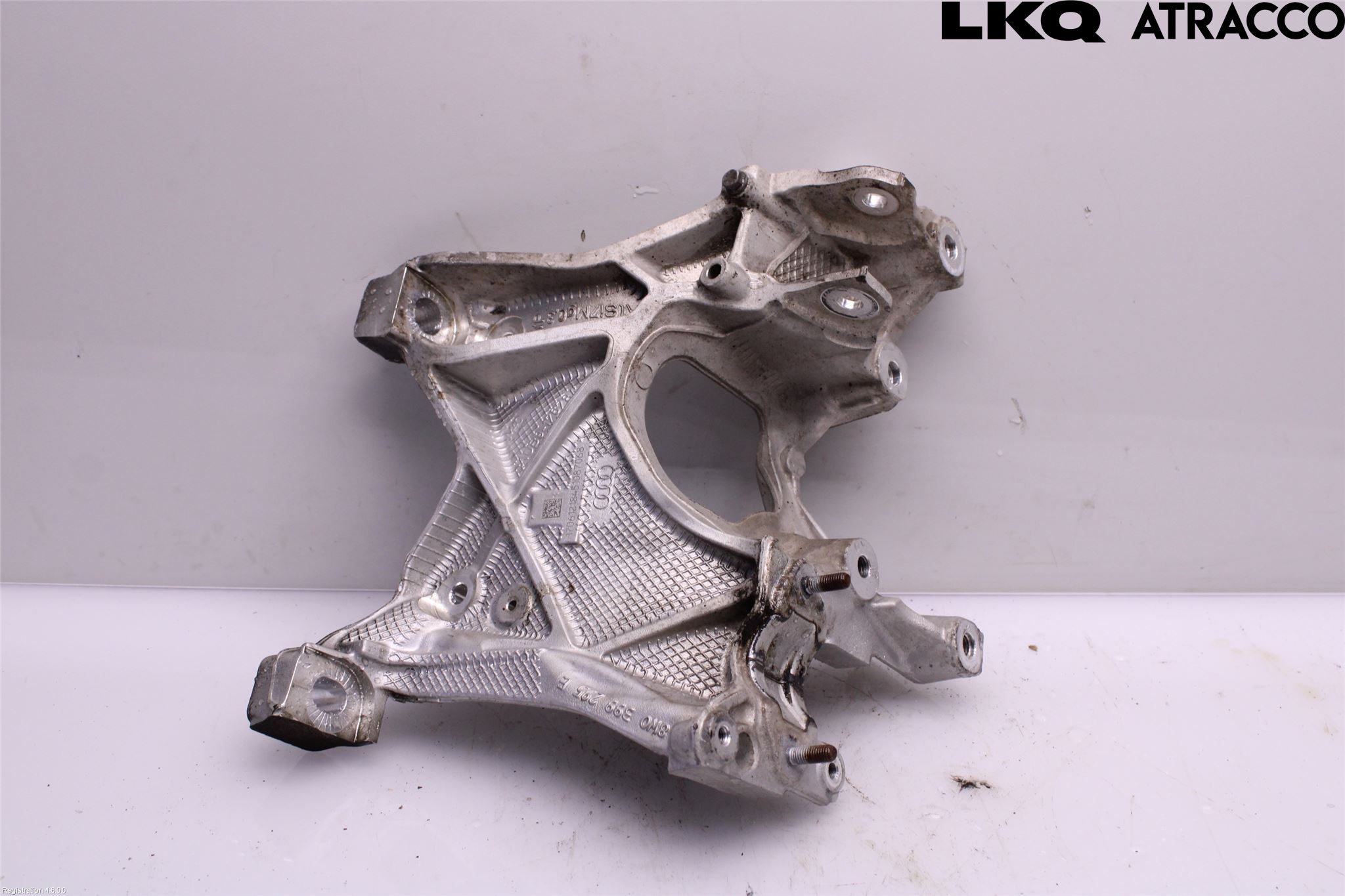 Audi A5 17- Motorfäste