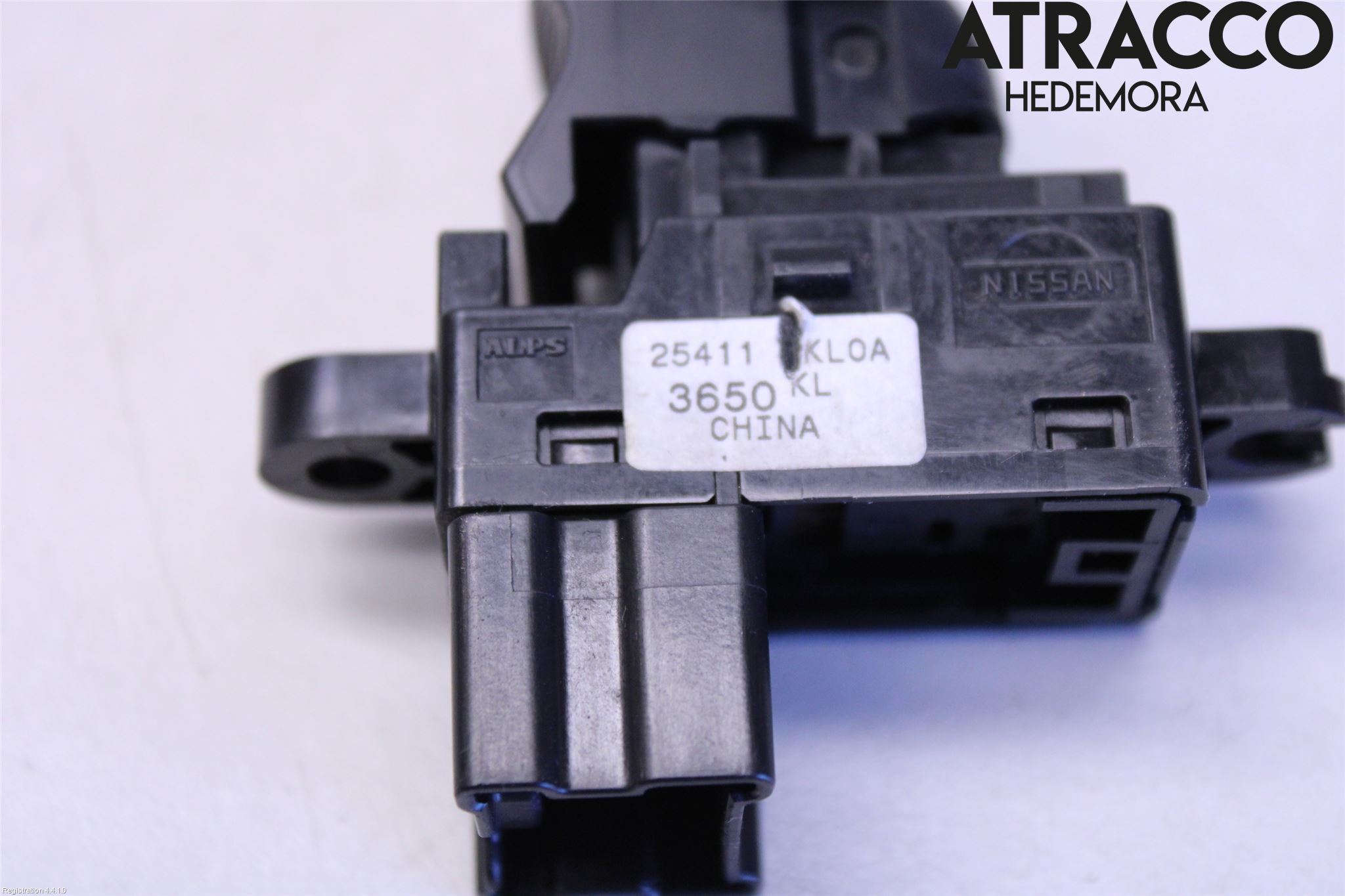 Nissan JUKE 10-14 Strömställare Elhiss