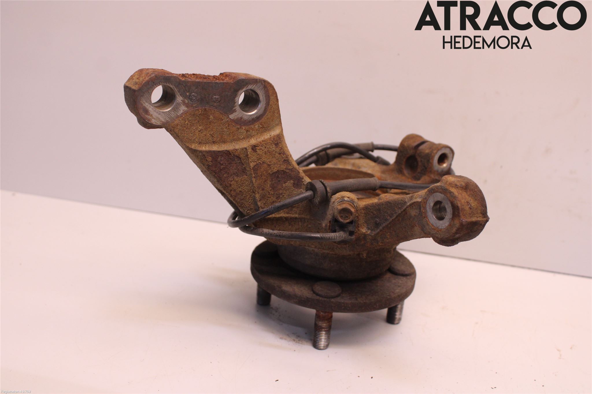 Nissan NOTE E12 14-20 Styrspindel Lagerhus Vä