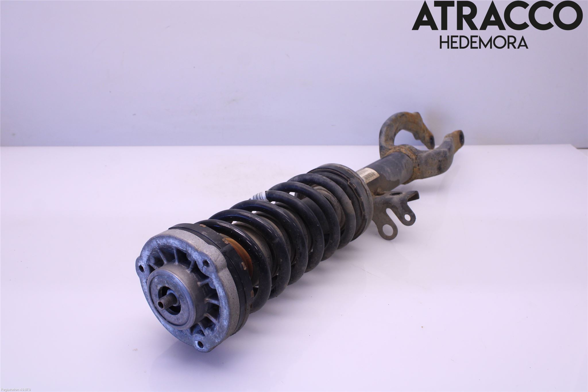 BMW 5 F10/F11/F18 09-17 Fjäderben Fram Höger