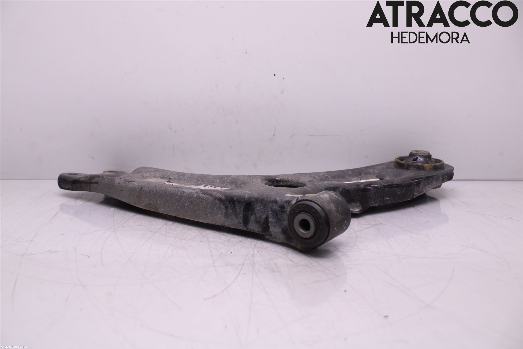 Kia CEED/CEED SW 19- Bärarm Fram Undre Hö