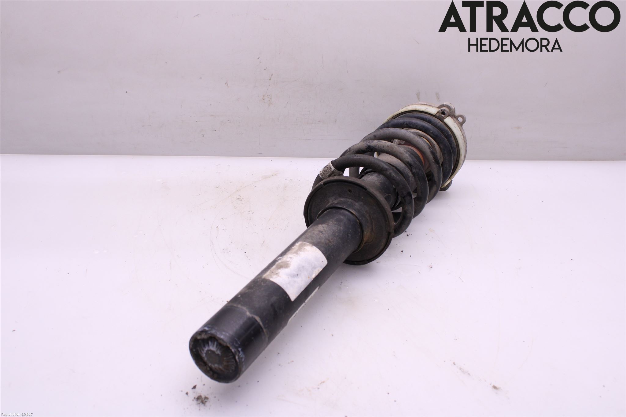 Audi A4 ALLROAD 17- Fjäderben Fram Vänster