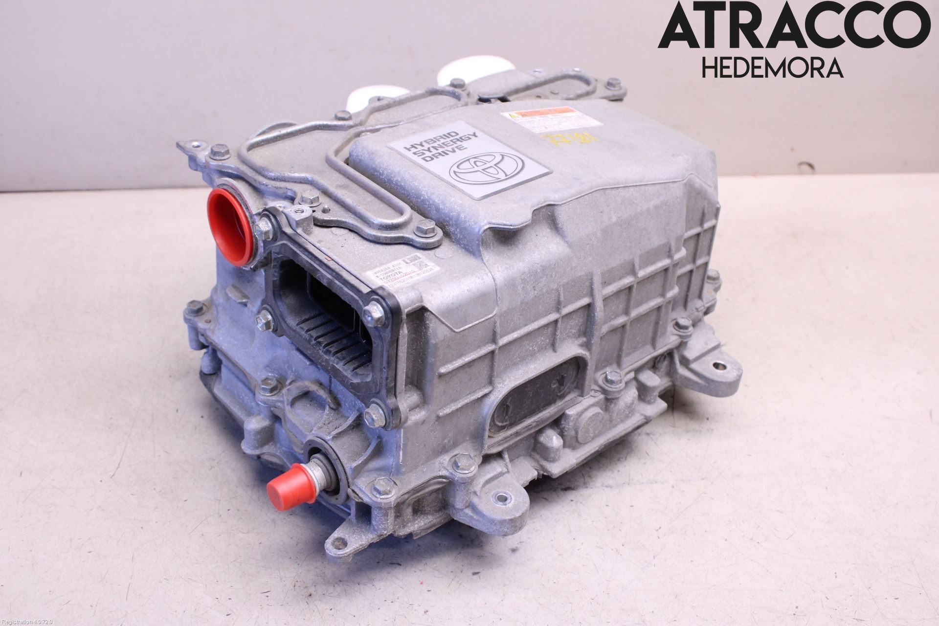 Toyota YARIS XP130 12-14 Hybridconverter