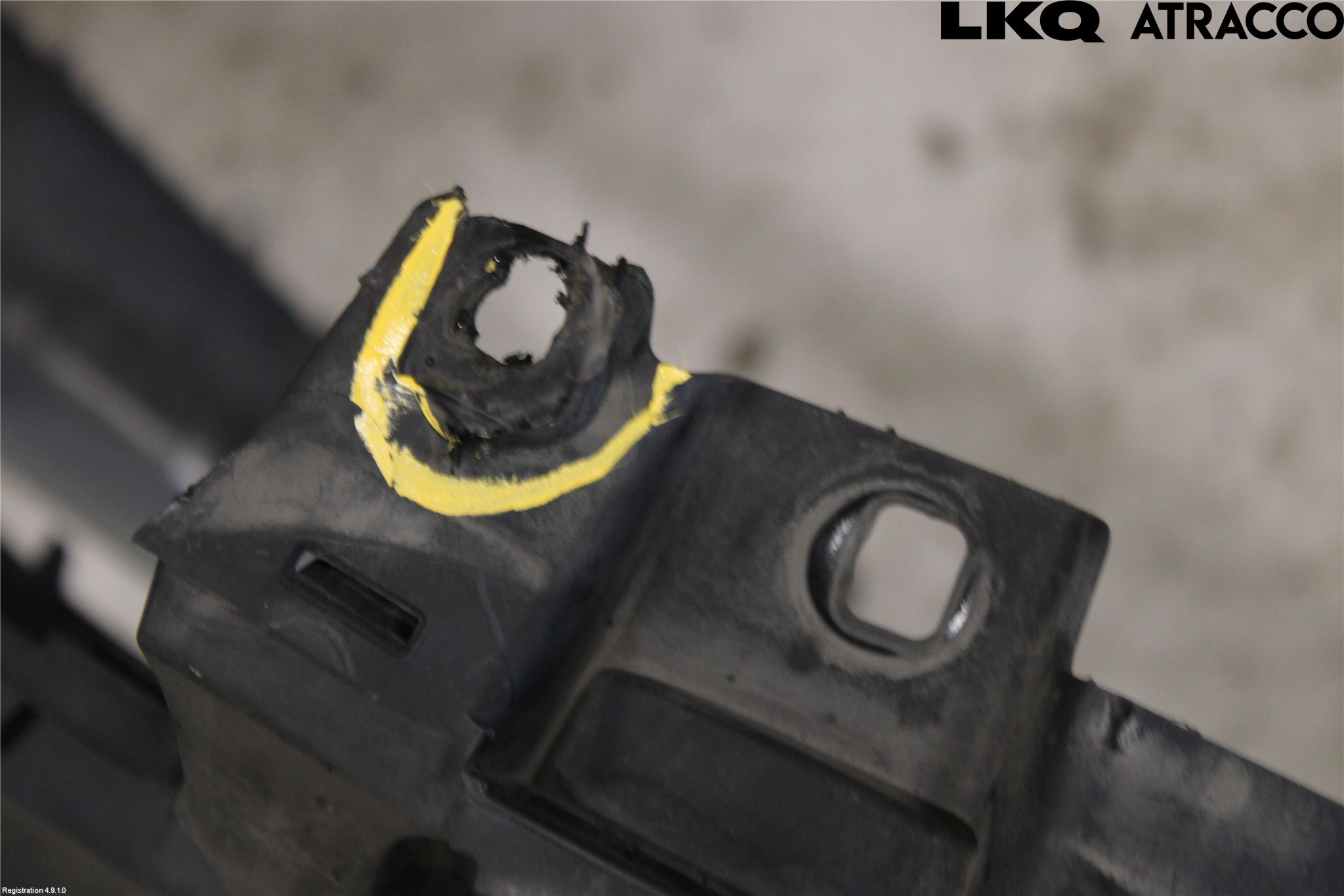 BMW X3 E83     03-10 Stötfångarbeklädnad Fram