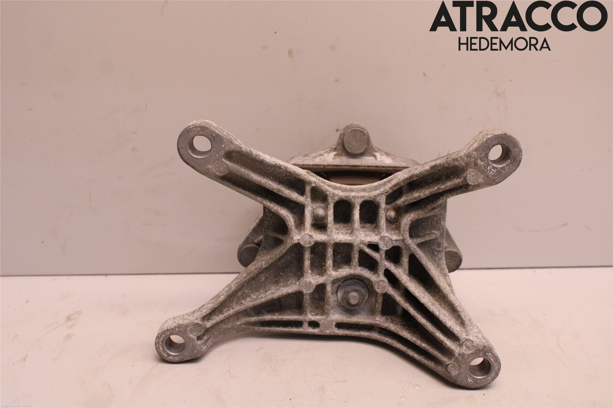 Audi A4/S4 B9 16-19 Växellådskudde