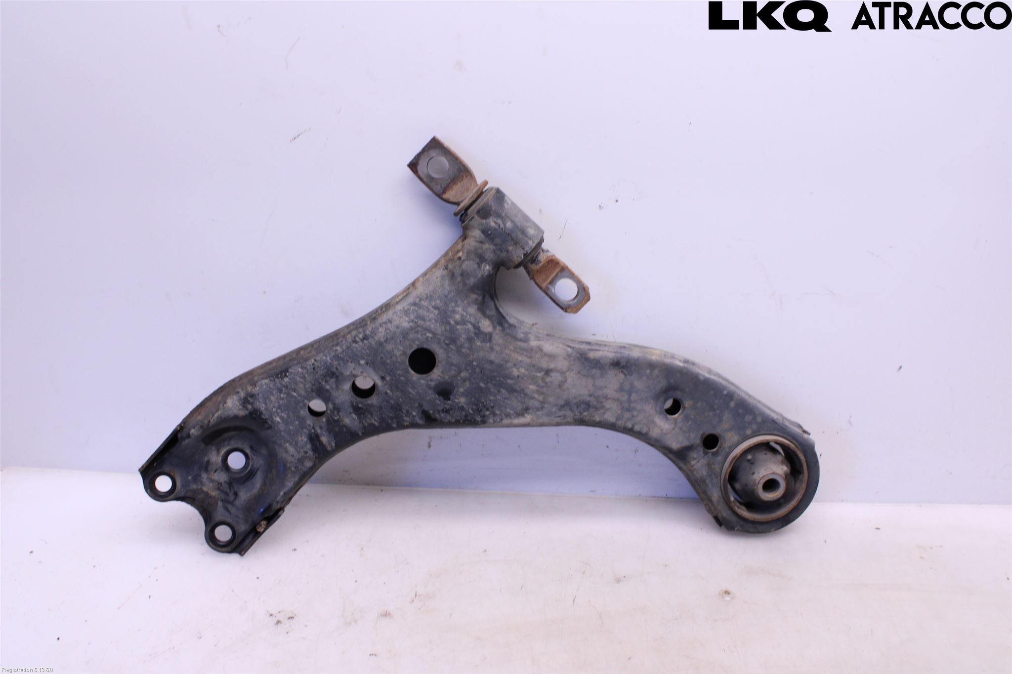 Toyota CAMRY 19-24 Bärarm Fram Undre Hö
