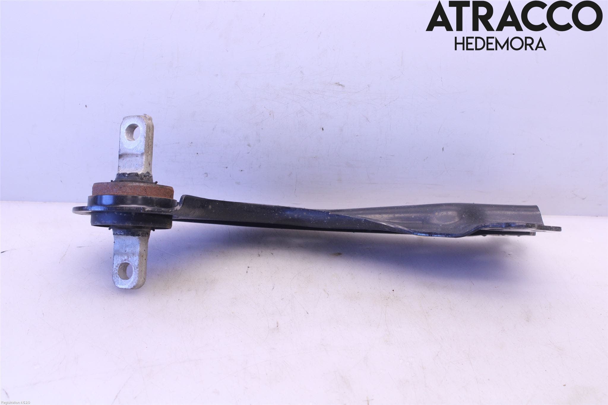 Toyota RAV4 19- Bärarm Bak Vänster